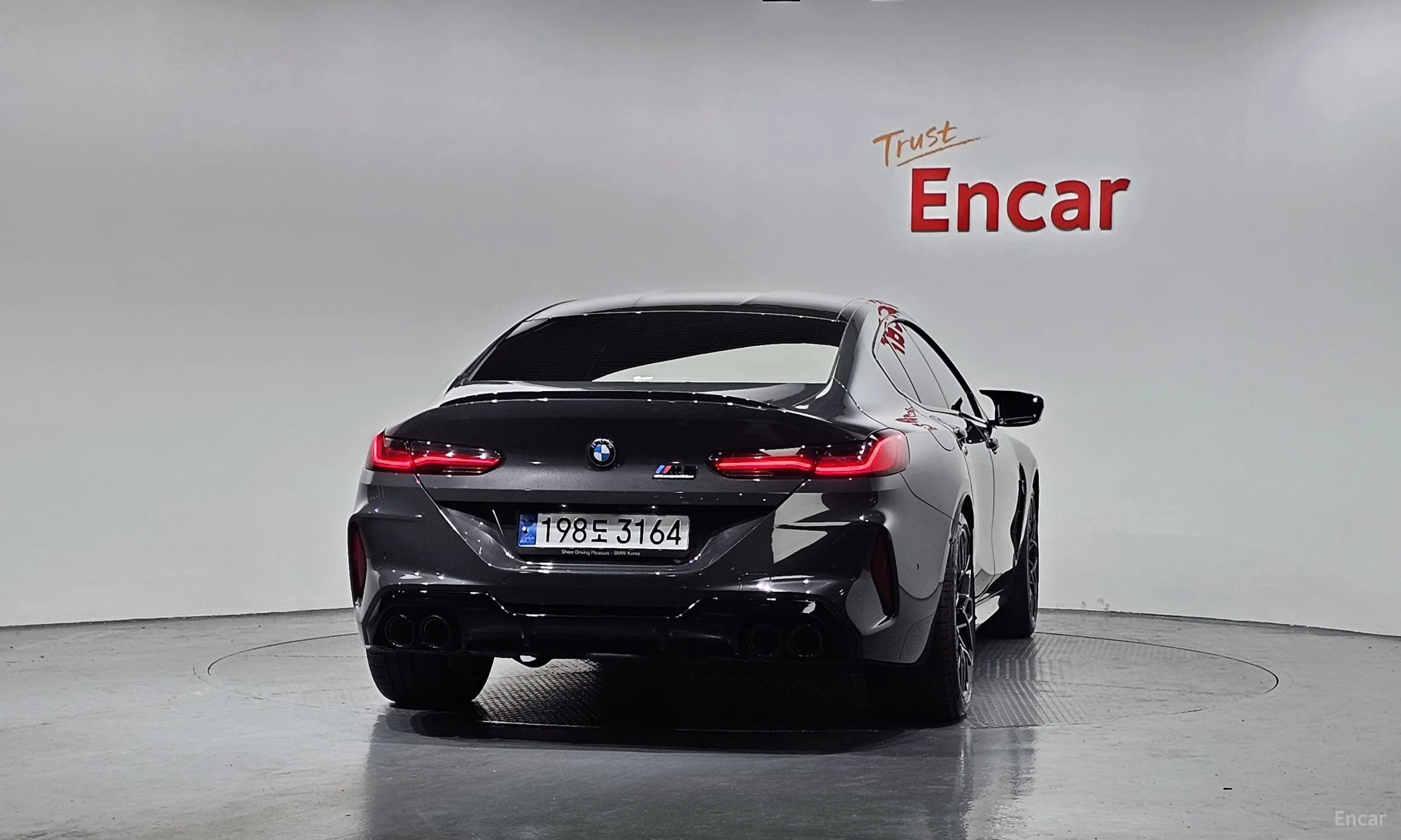 BMW M8 (G15) превью 3