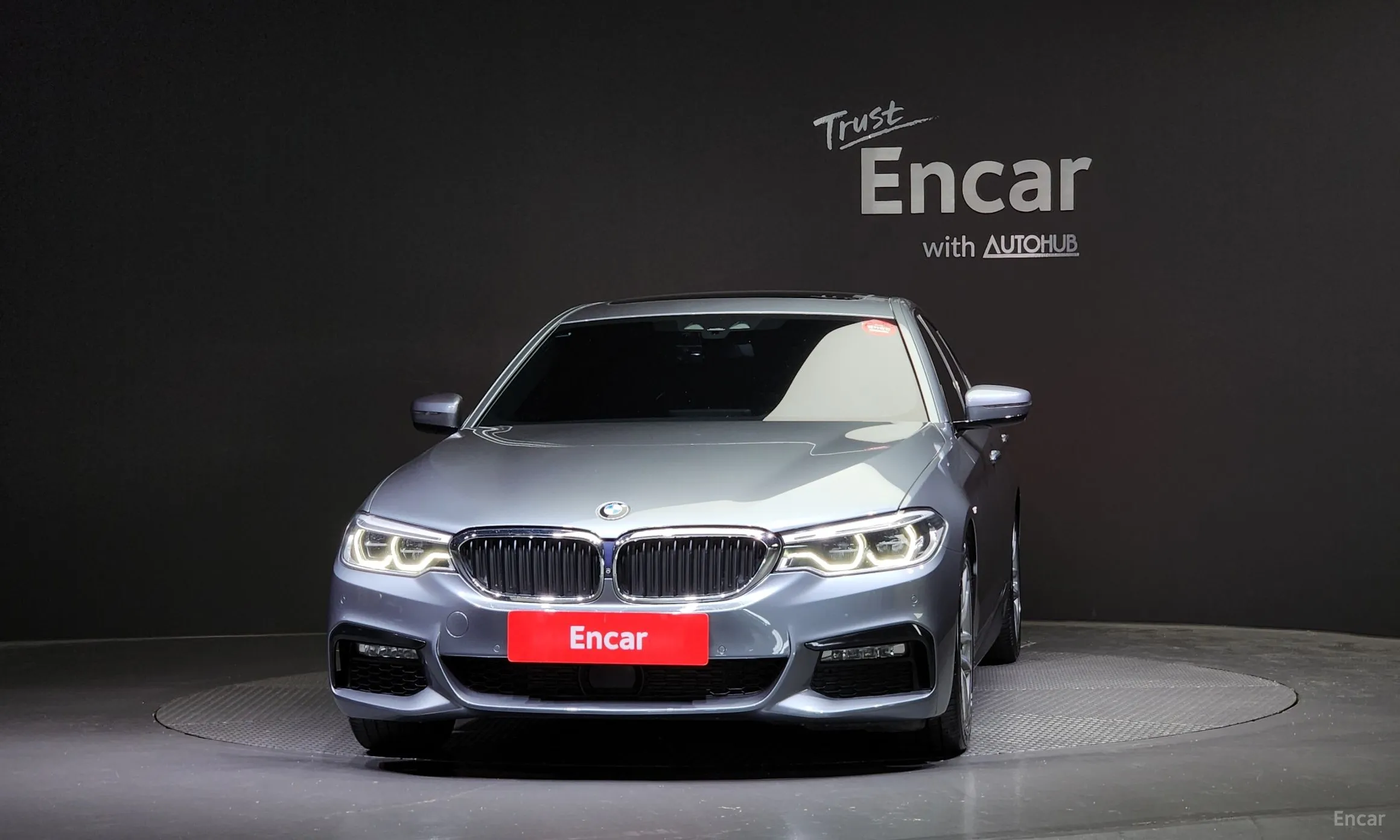 BMW 5 Series (G30) превью 2