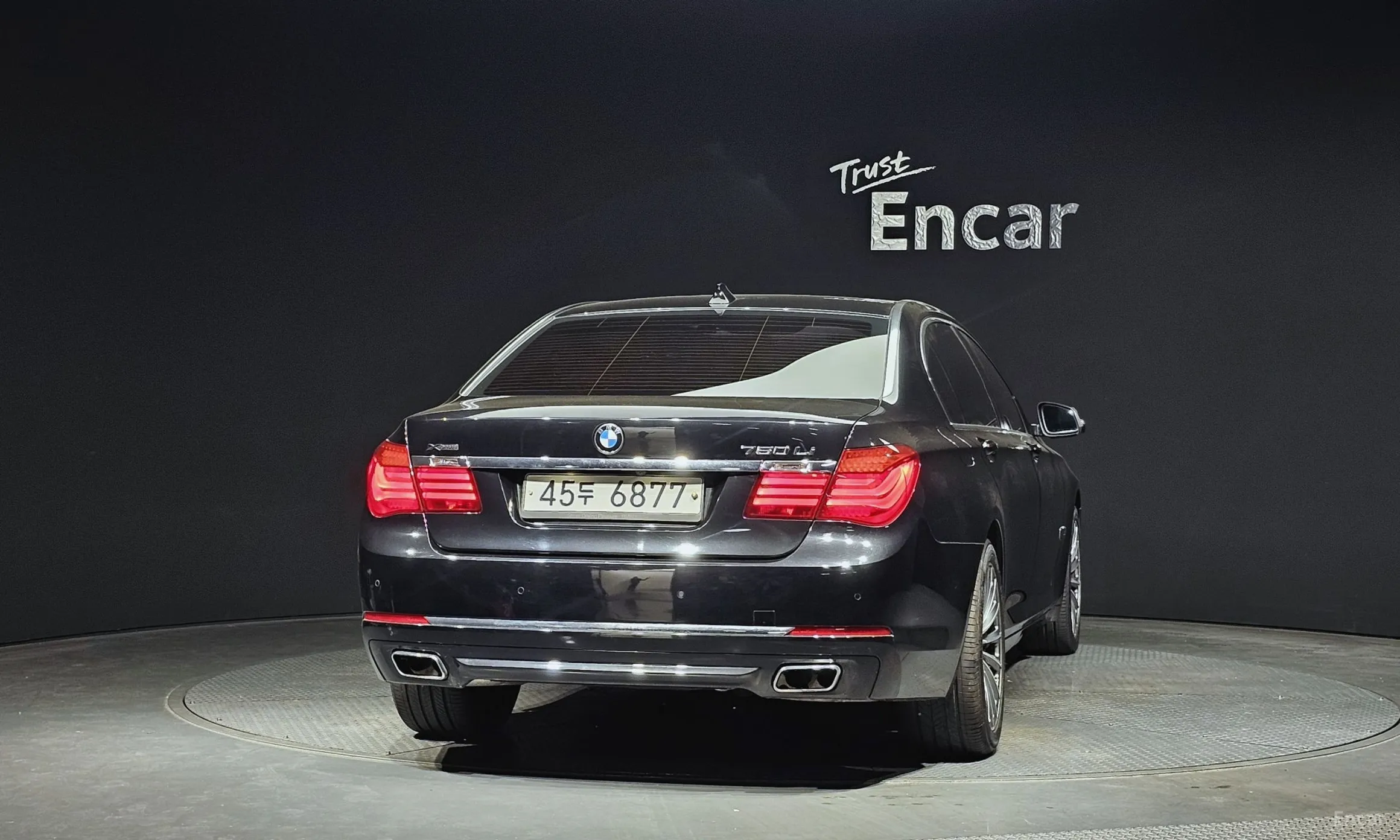 BMW 7 Series (F01) превью 3