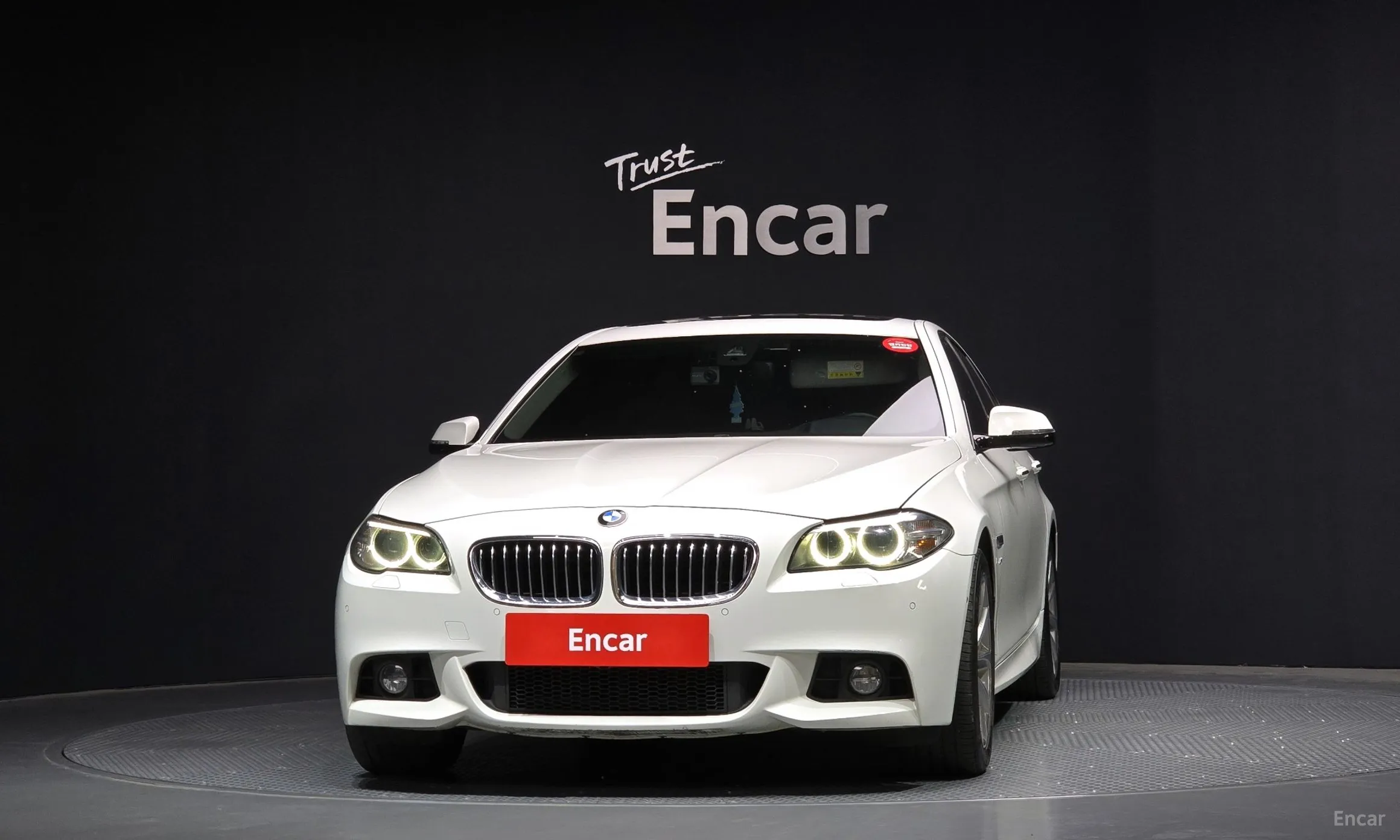 BMW 5 Series (F10) превью 2
