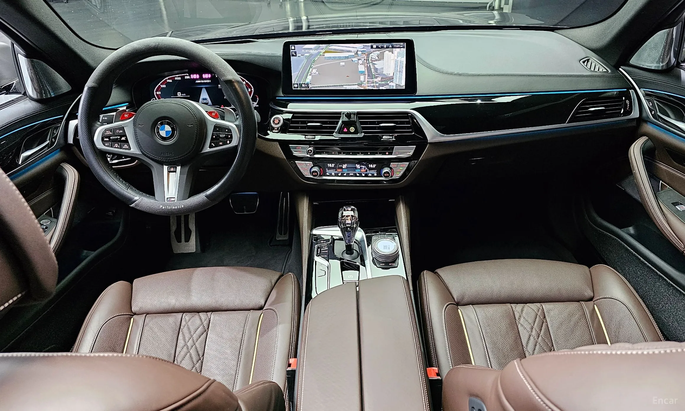 BMW 5 Series (G30) превью 4