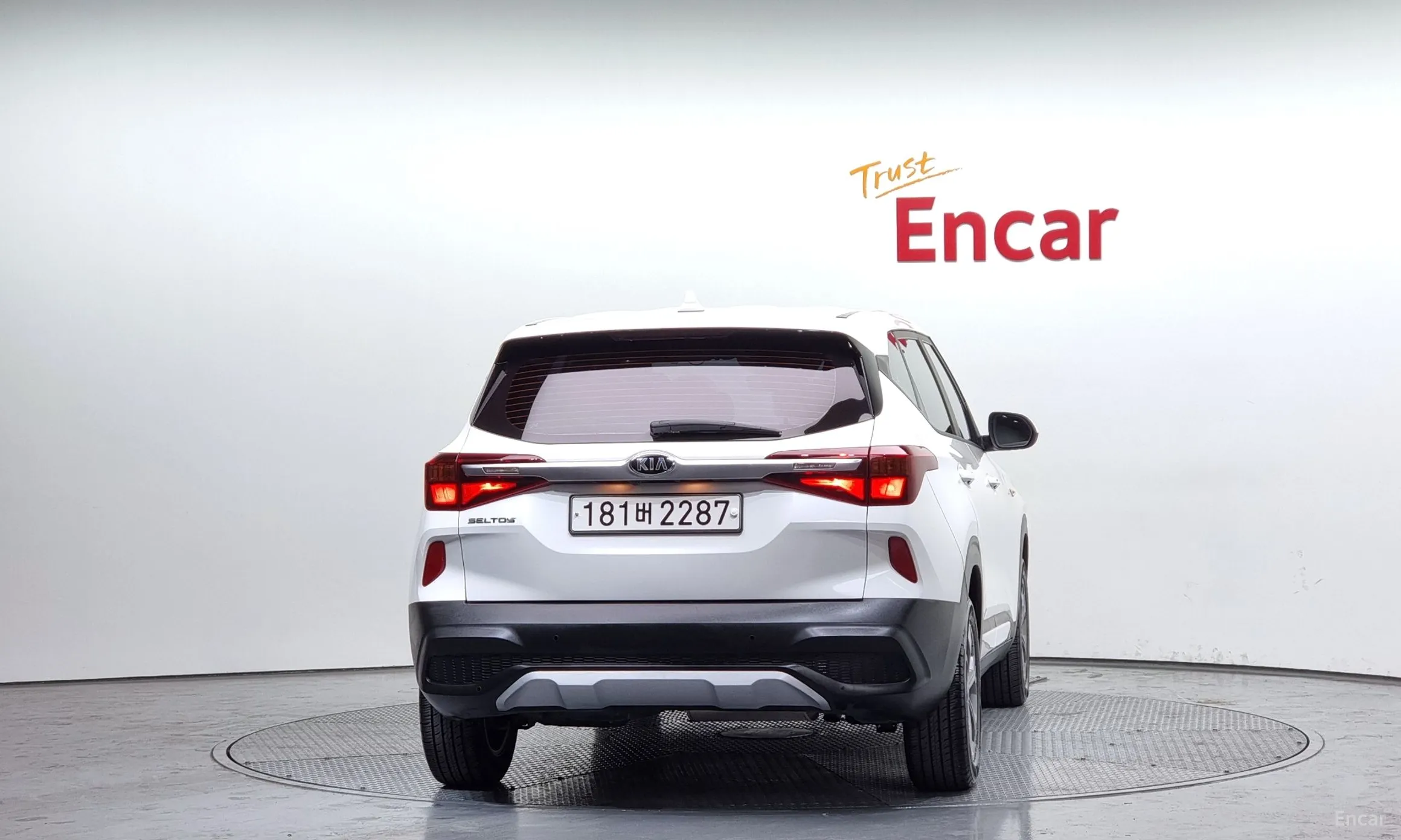Kia Seltos превью 3