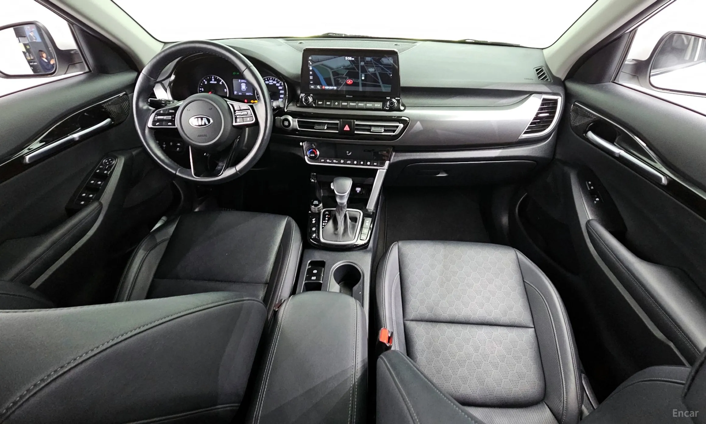 Kia Seltos превью 4