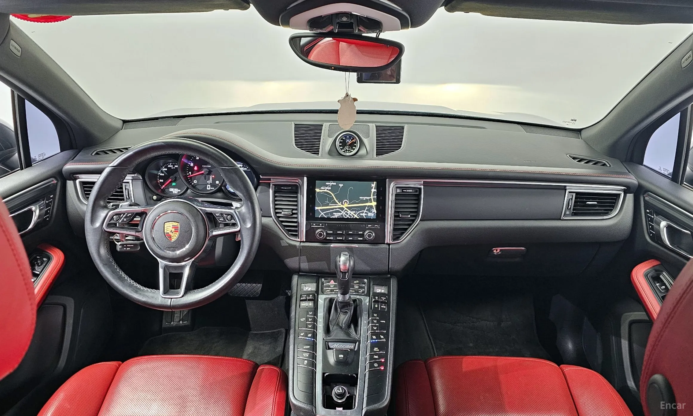 Porsche Macan превью 4