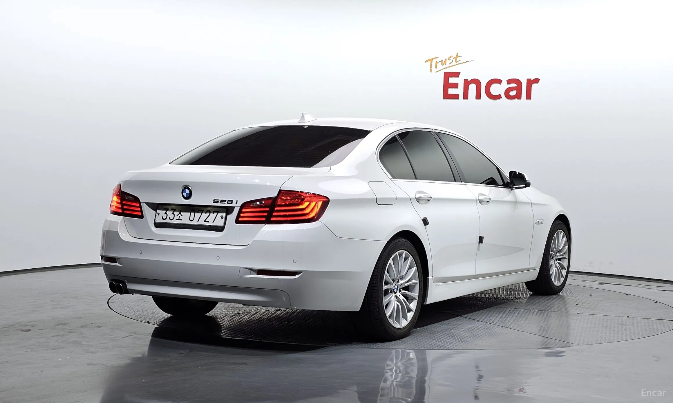 BMW 5 Series (F10) превью 2
