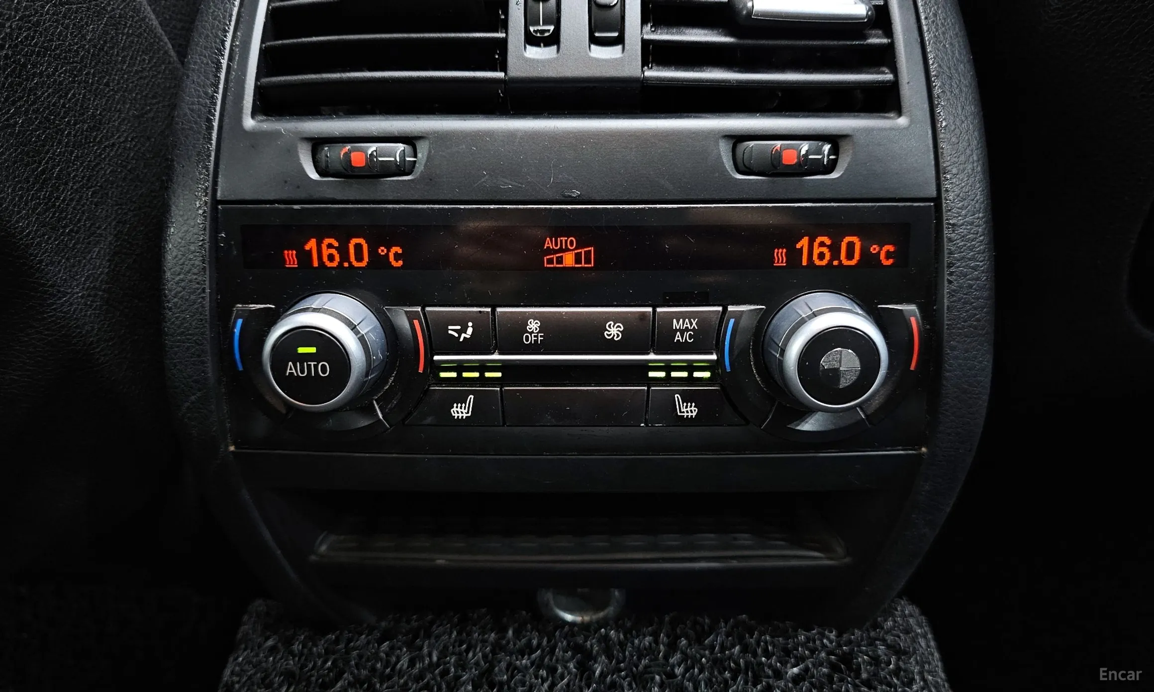 BMW 5 Series (F10) превью 19
