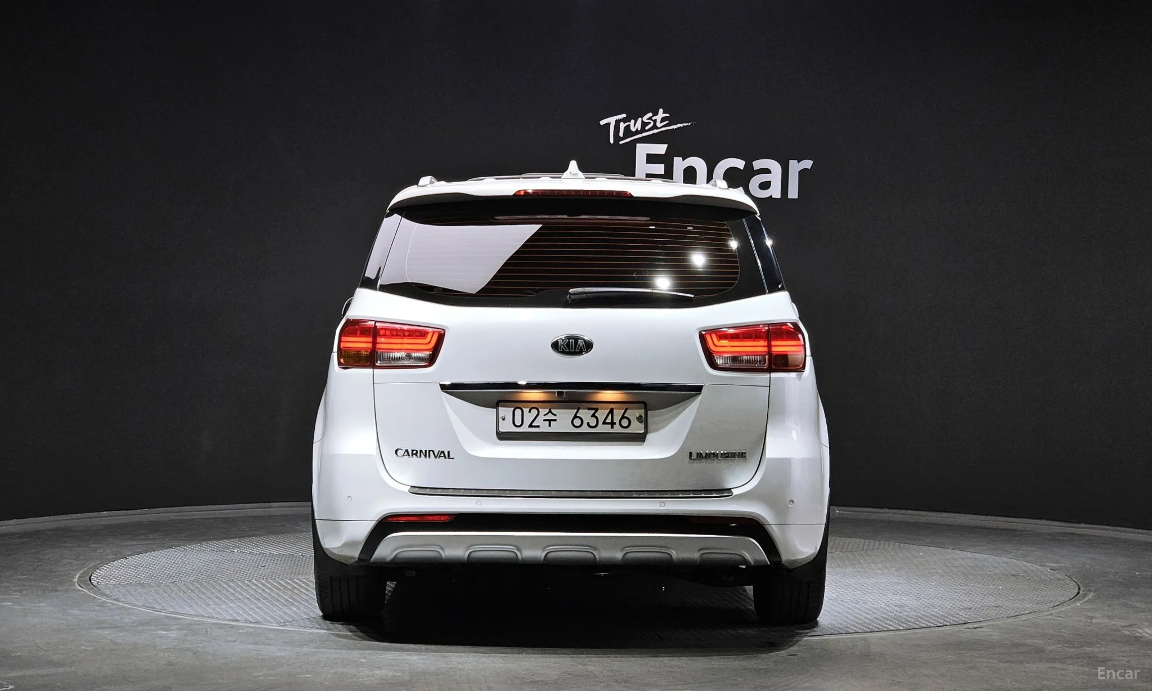 Kia Carnival превью 3