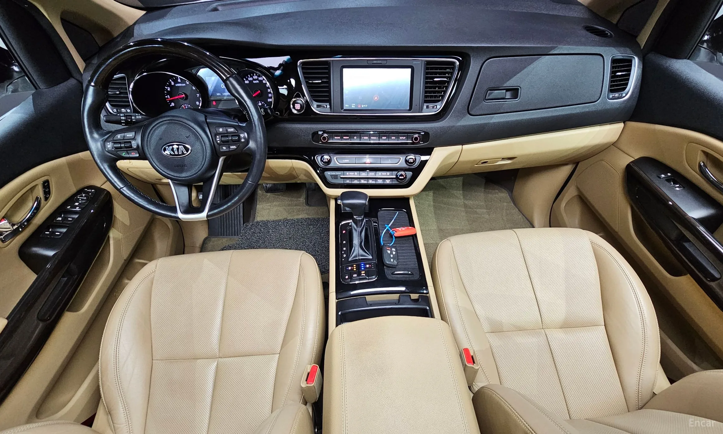 Kia Carnival превью 4