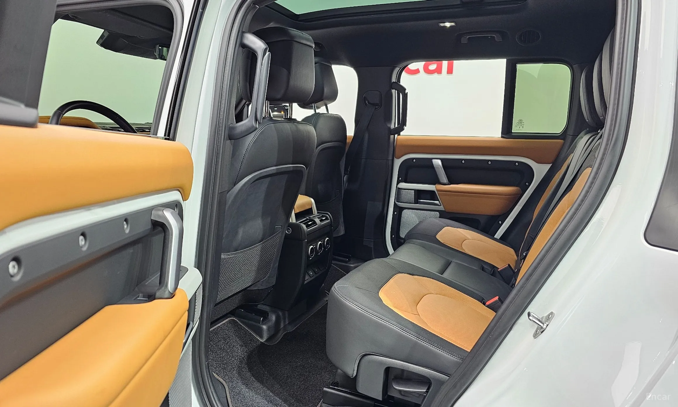 Land Rover Defender (L663) превью 12
