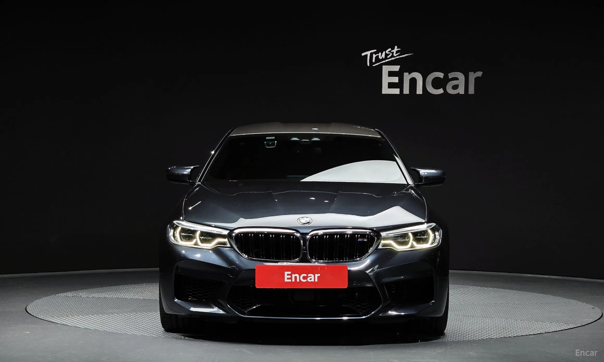 BMW M5 (F90)