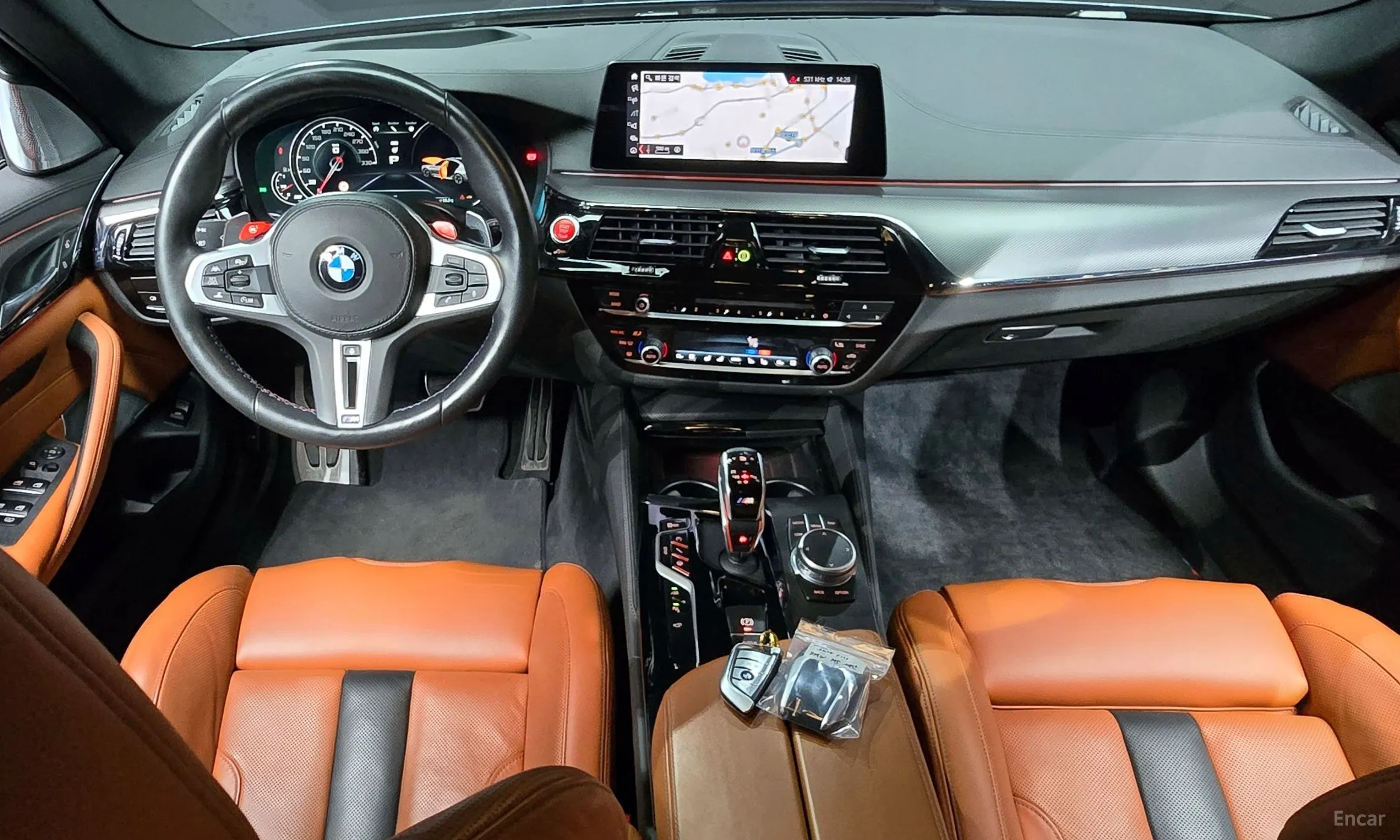 BMW M5 (F90) превью 4