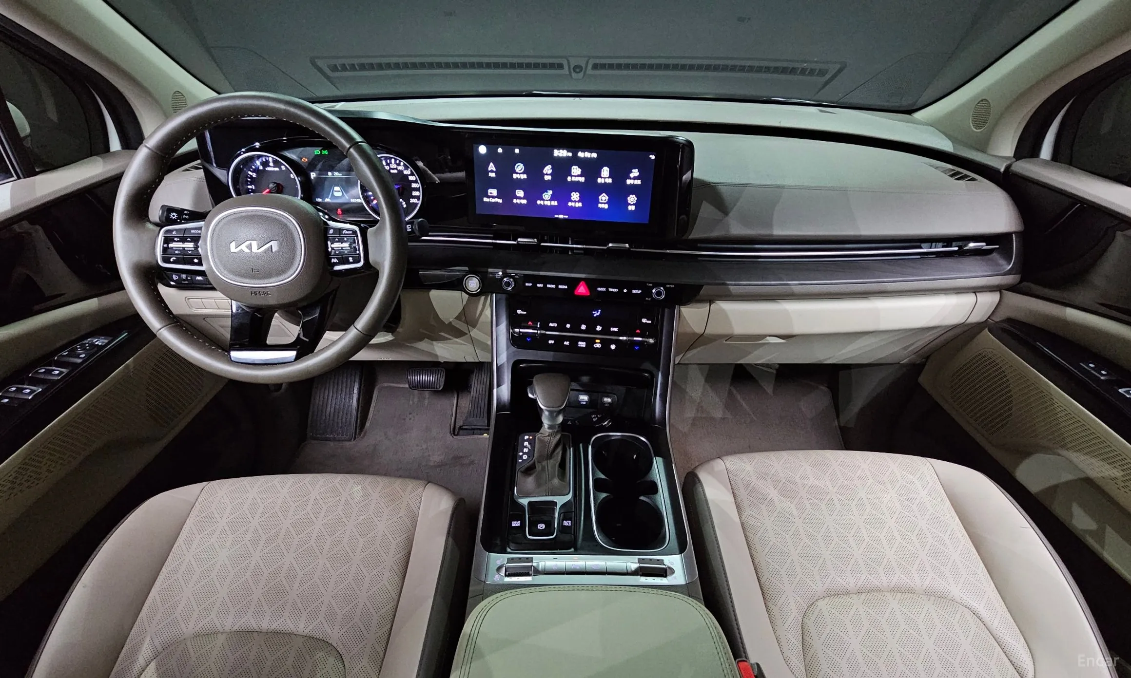 Kia Carnival Gen 4 превью 4