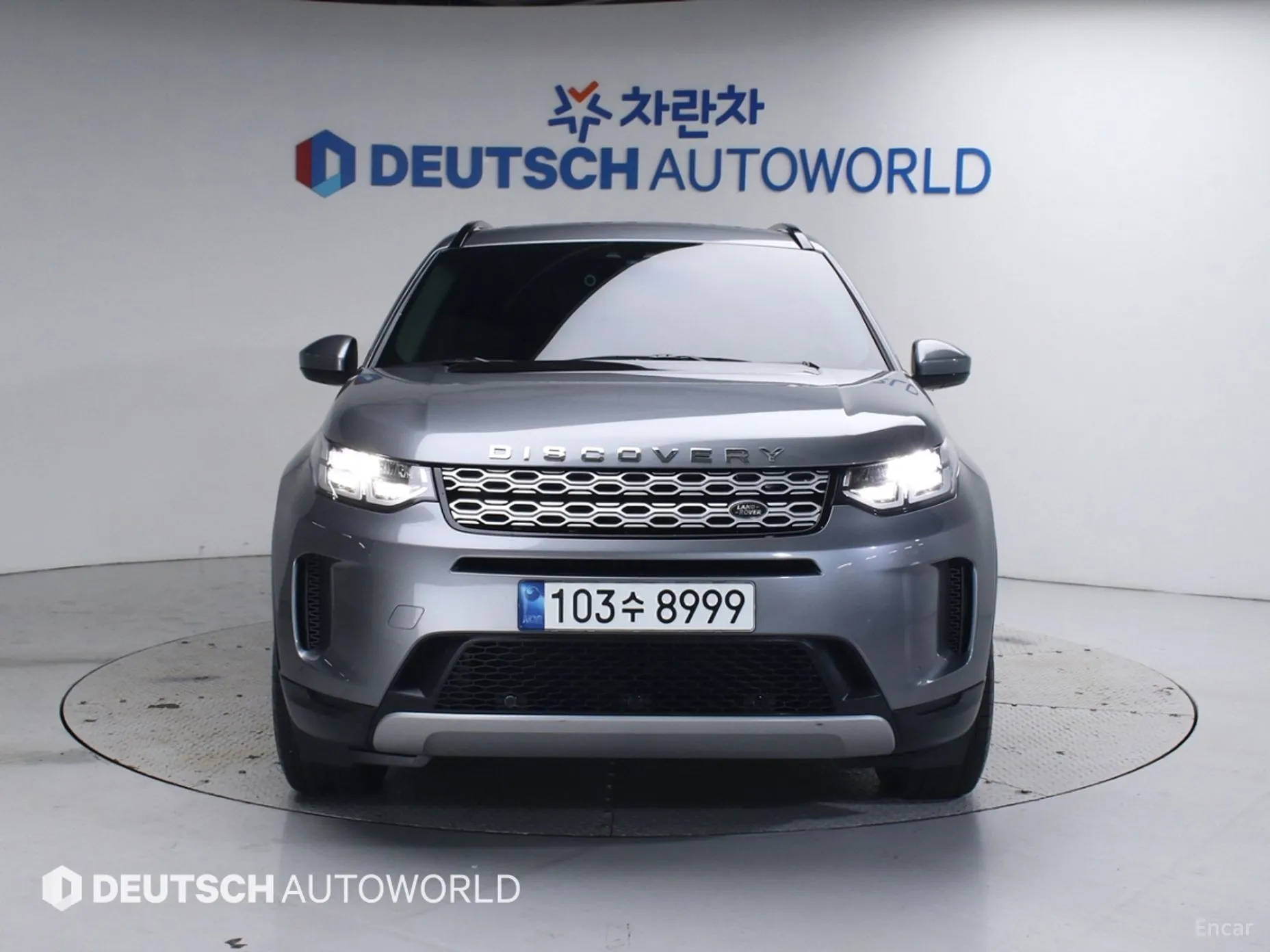 Land Rover Discovery Sports превью 2