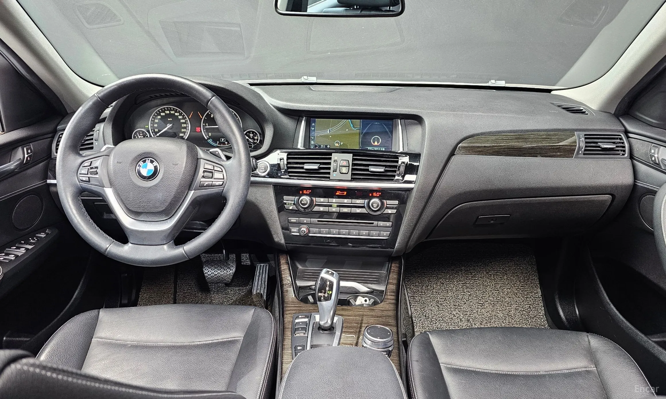 BMW X4 (F26) превью 4