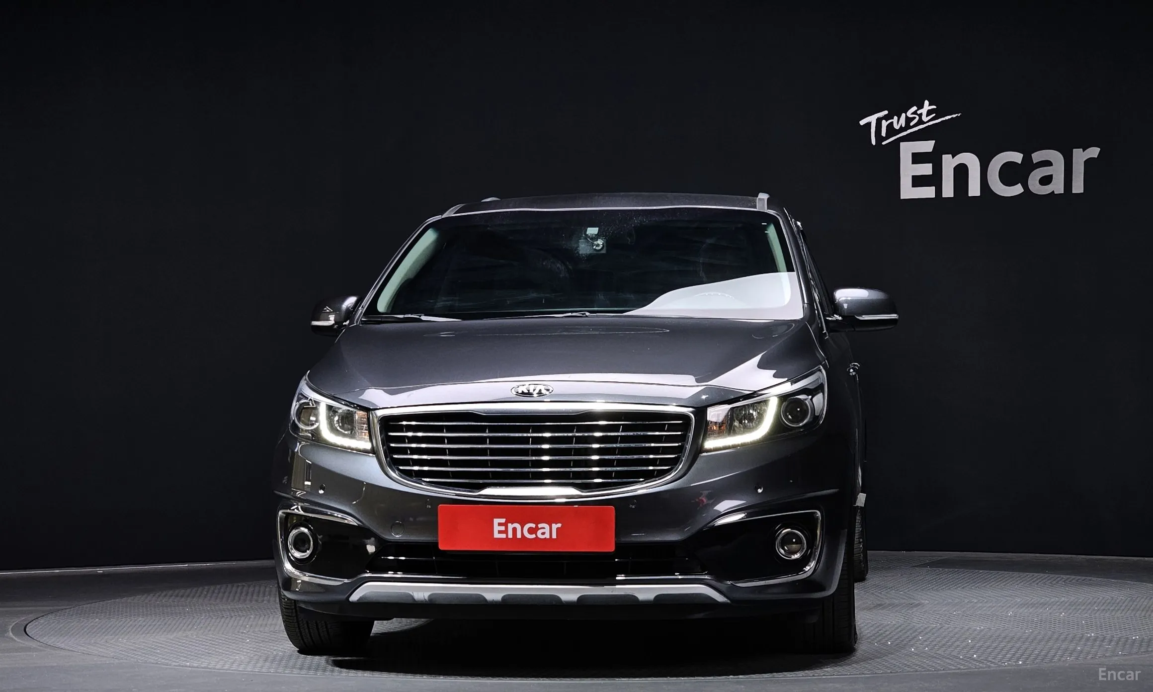 Kia Carnival превью 2