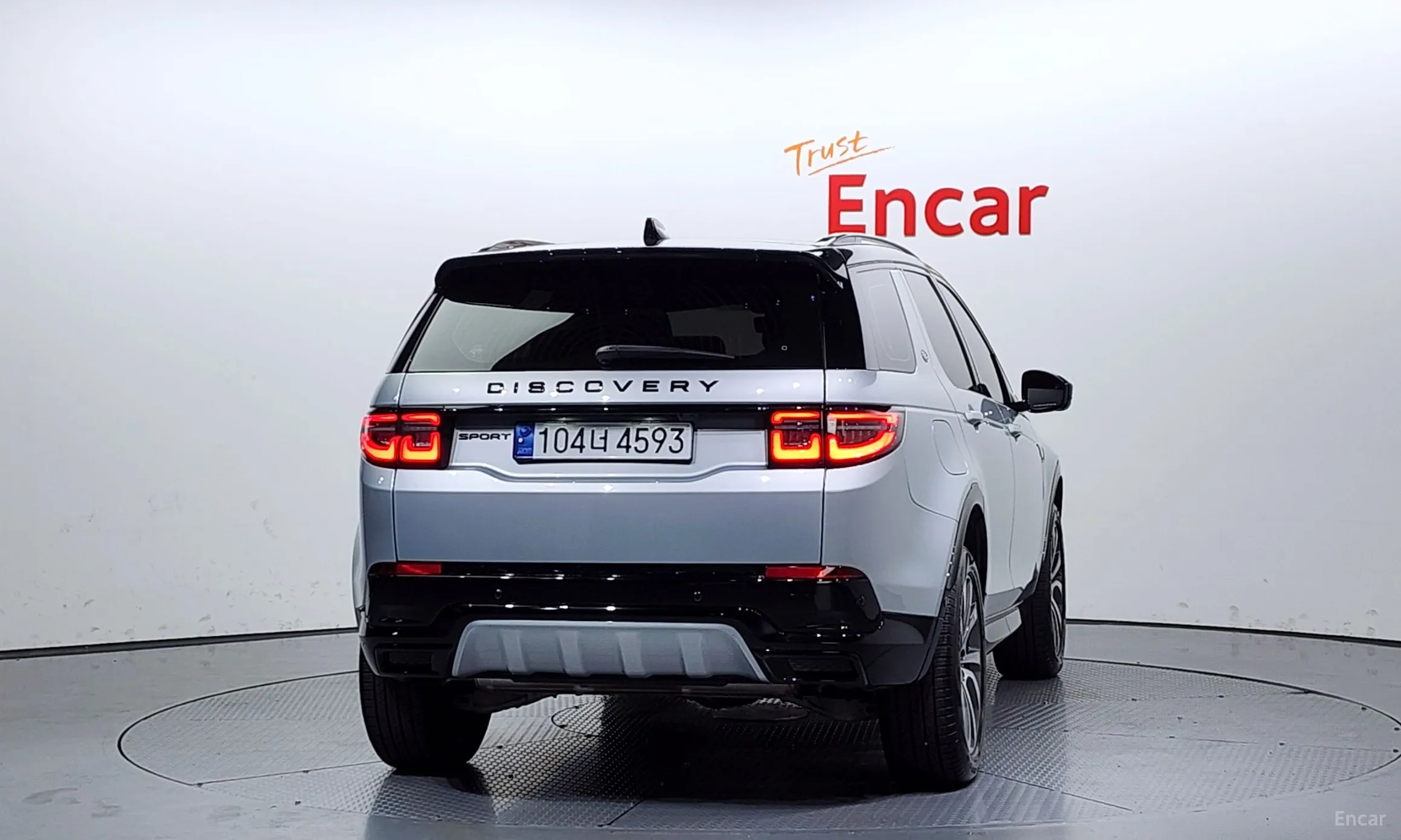 Land Rover Discovery Sports превью 3