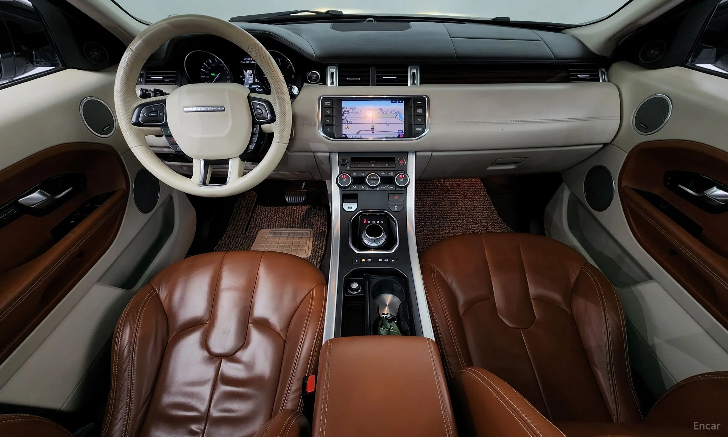 Land Rover Range Rover Evoque превью 4