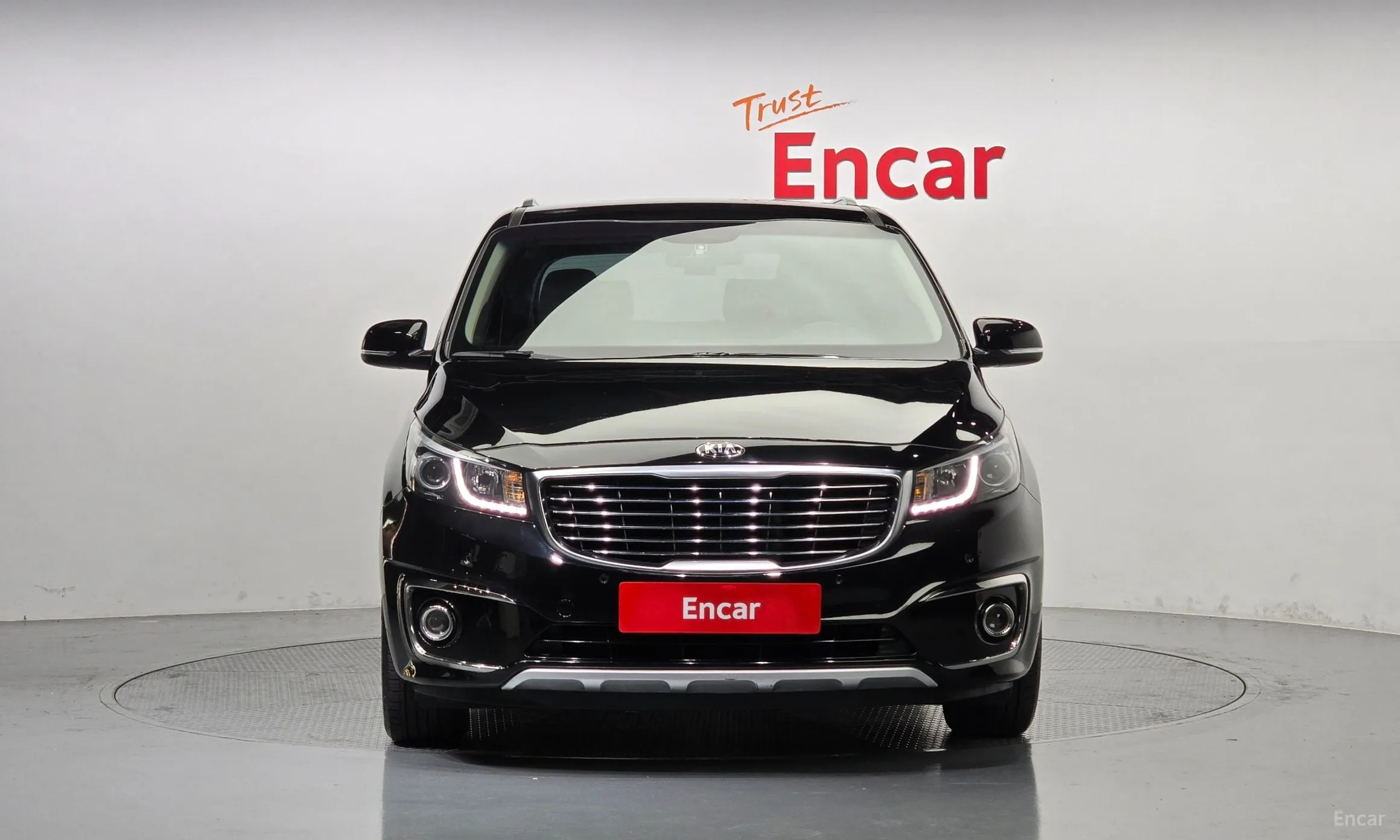 Kia Carnival превью 2