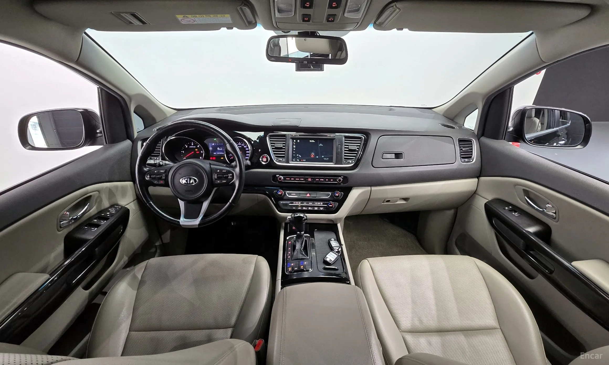 Kia Carnival превью 4
