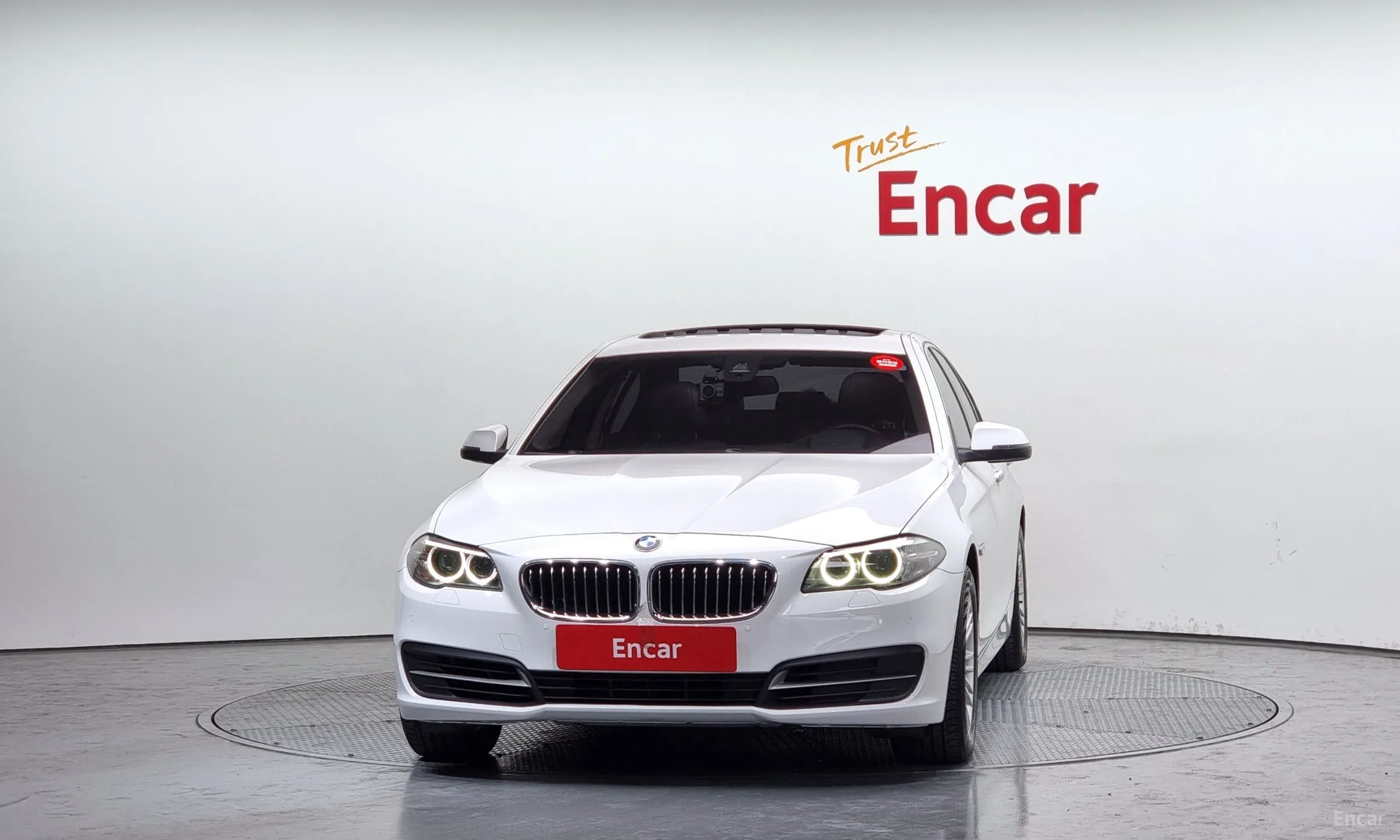BMW 5 Series (F10) превью 2