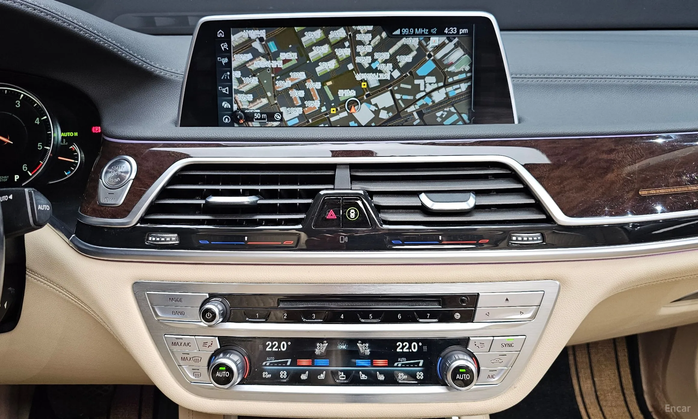 BMW 7 Series (G11) превью 14
