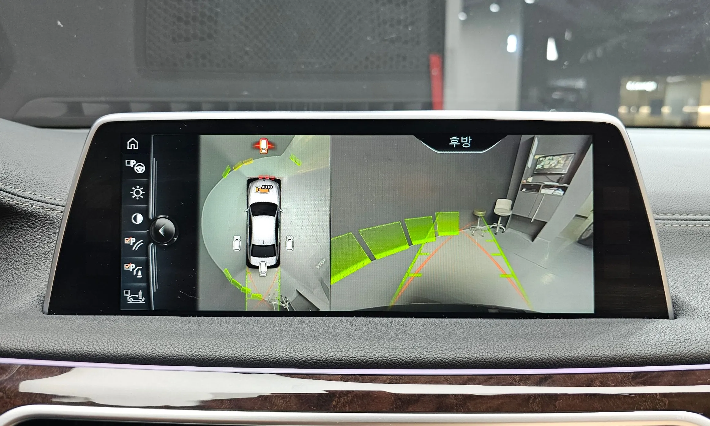 BMW 7 Series (G11) превью 15