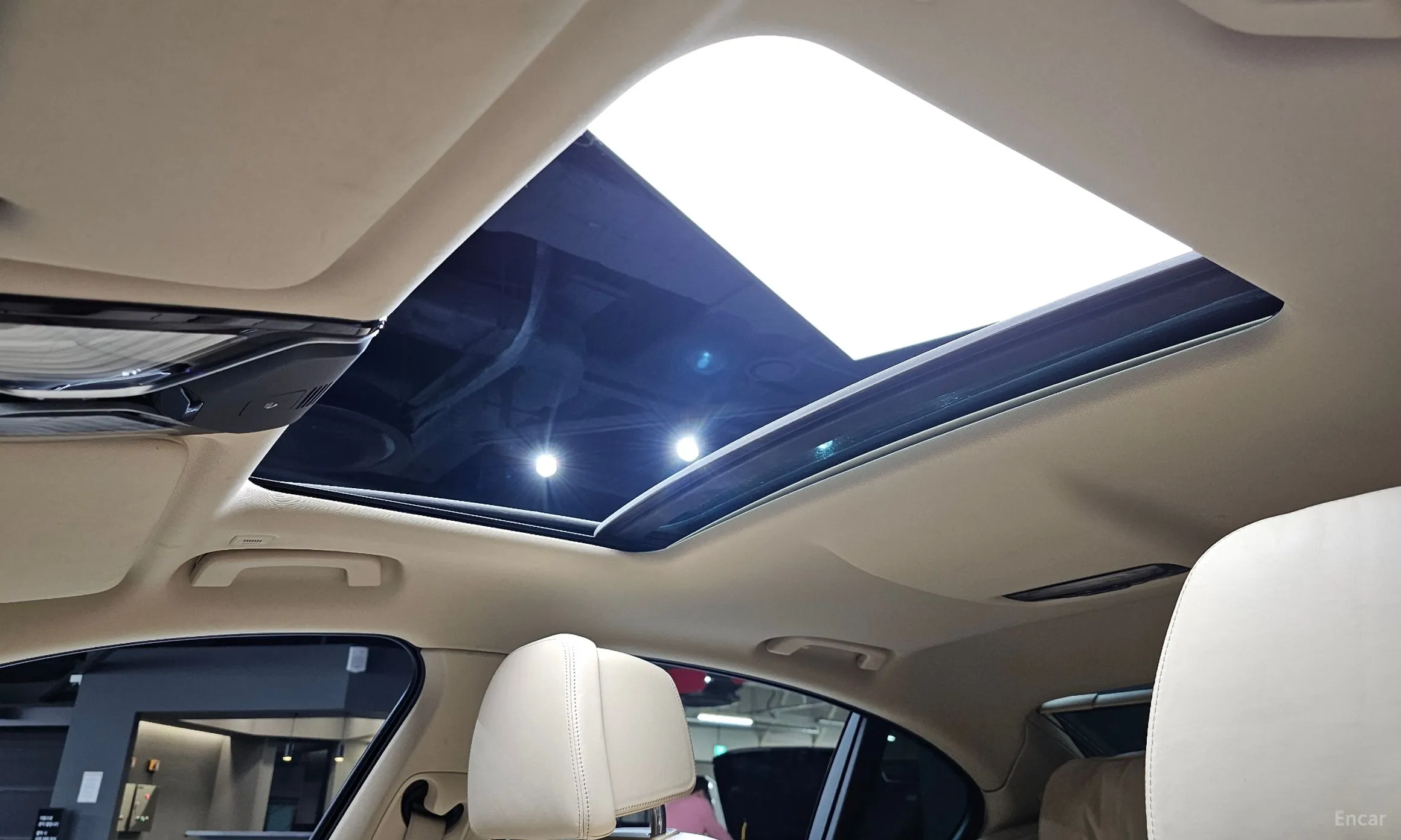 BMW 7 Series (G11) превью 19