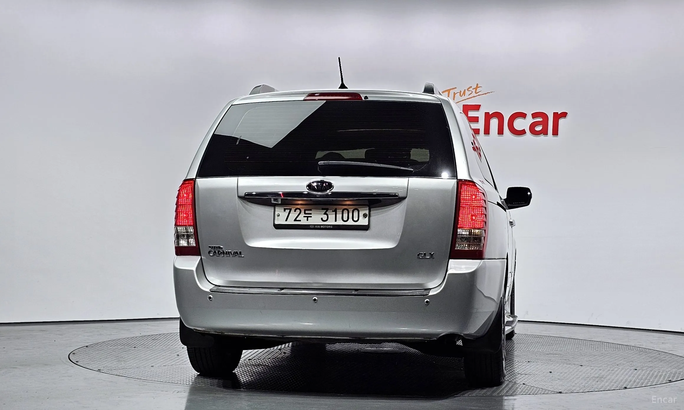 Kia Carnival R превью 3