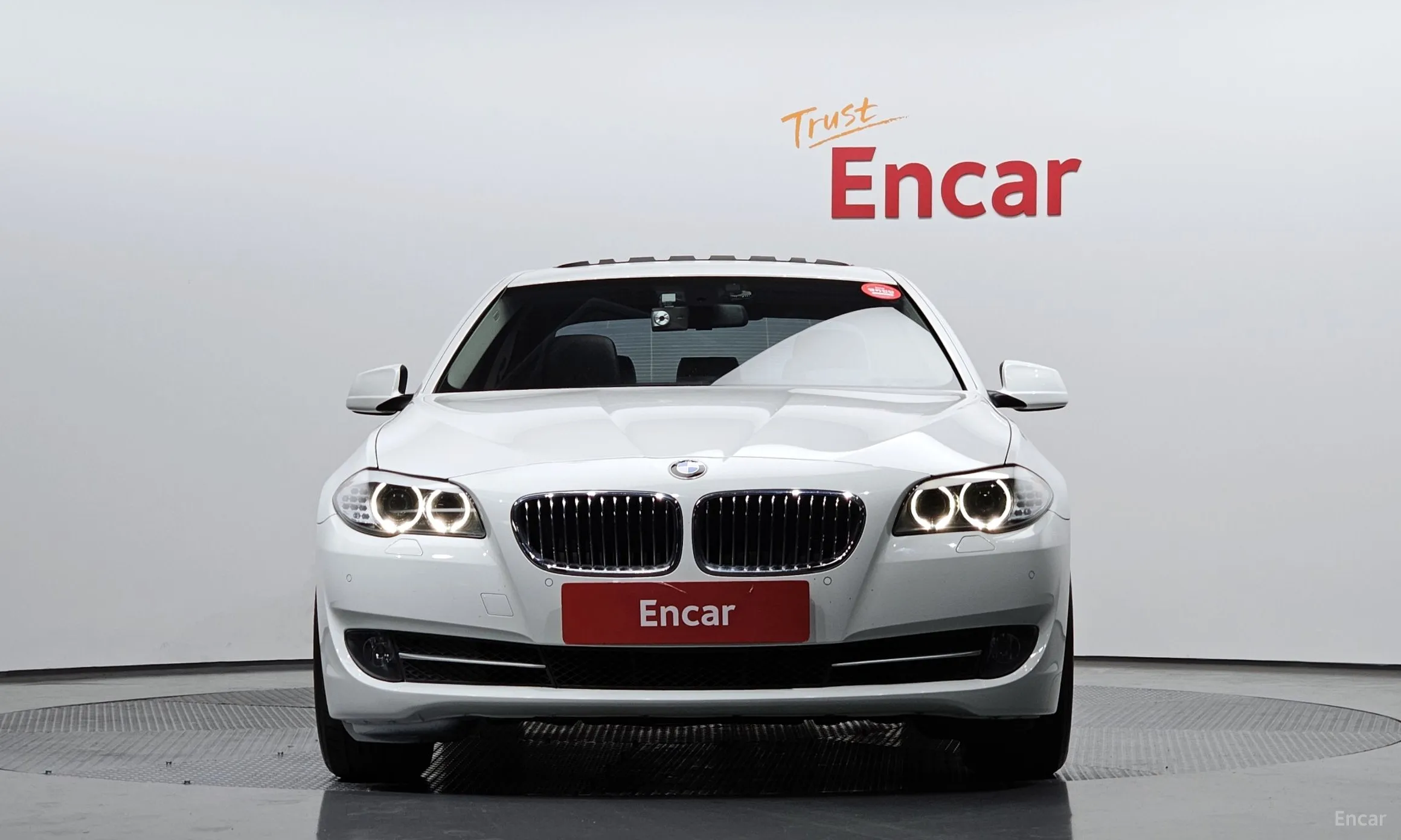 BMW 5 Series (F10) превью 2