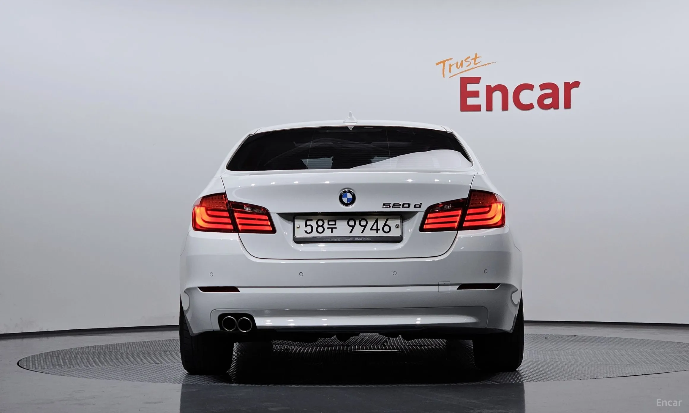 BMW 5 Series (F10) превью 3