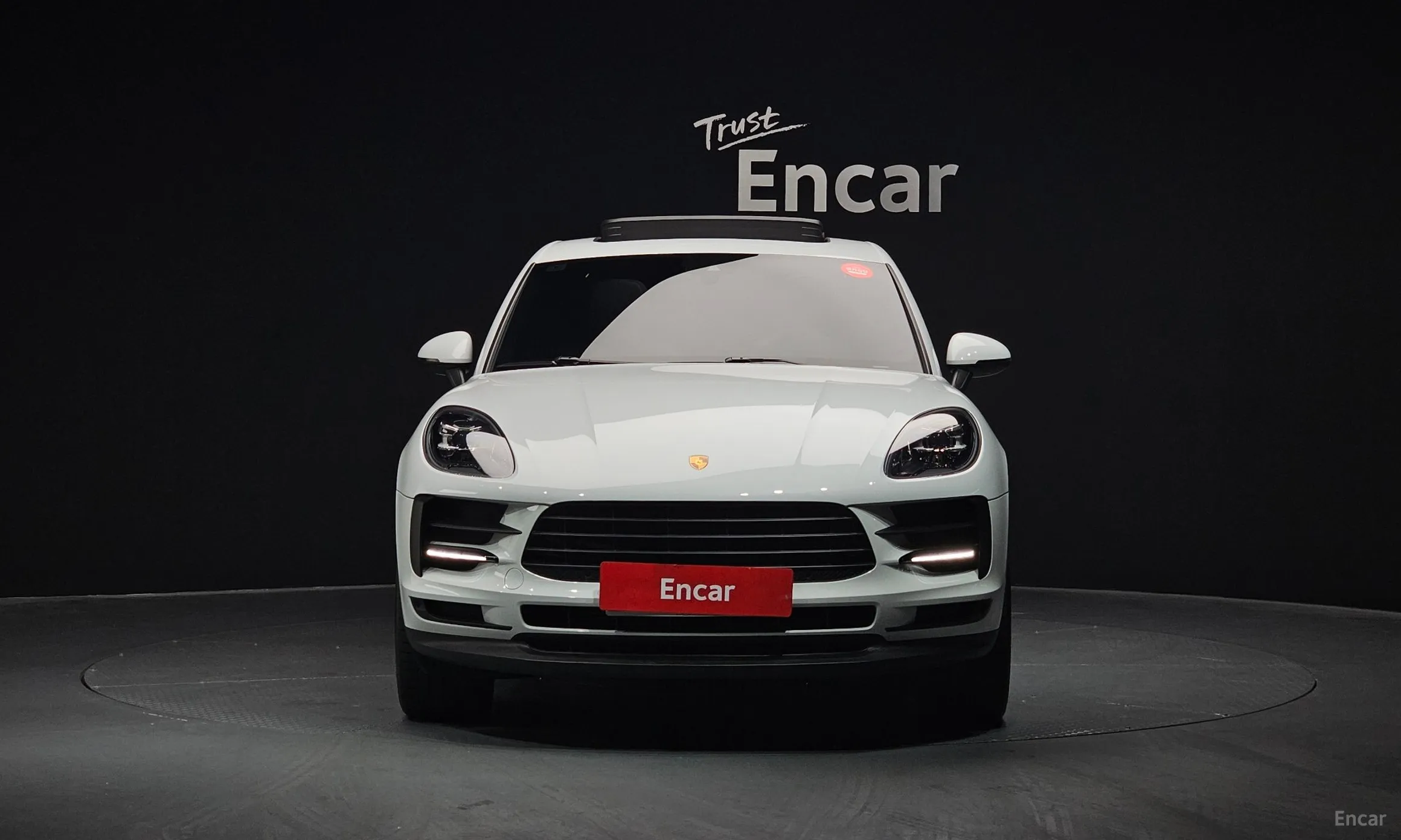 Porsche Macan превью 2