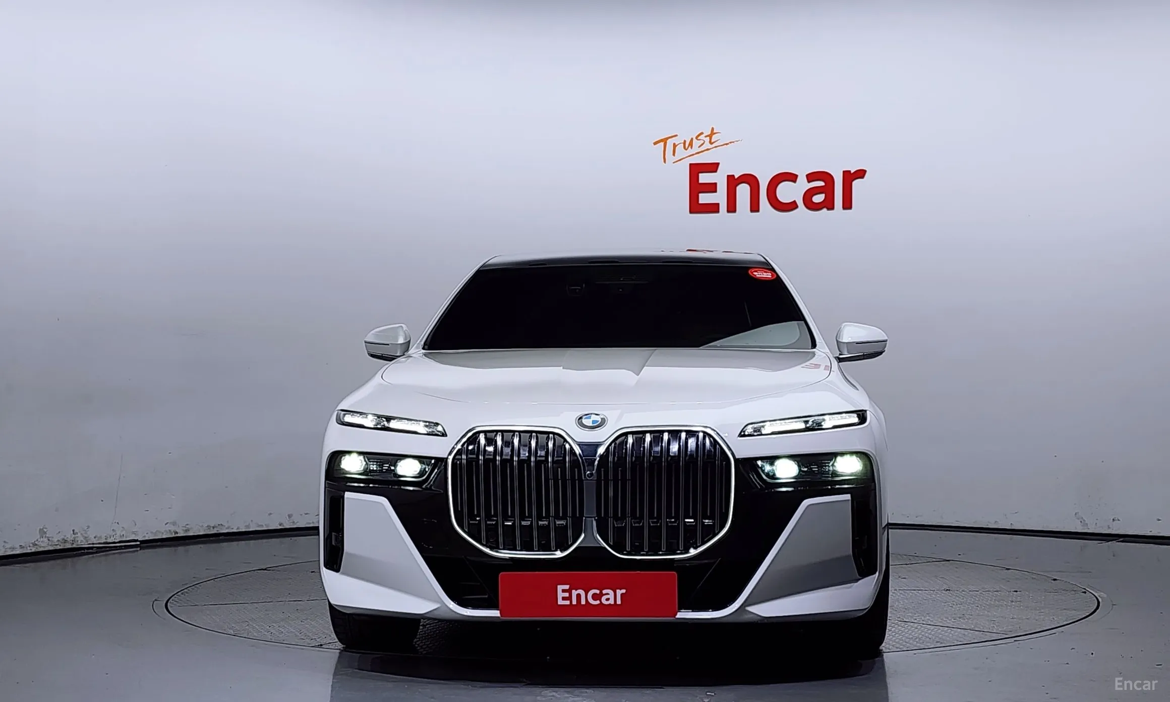 BMW 7 Series (G70) превью 2