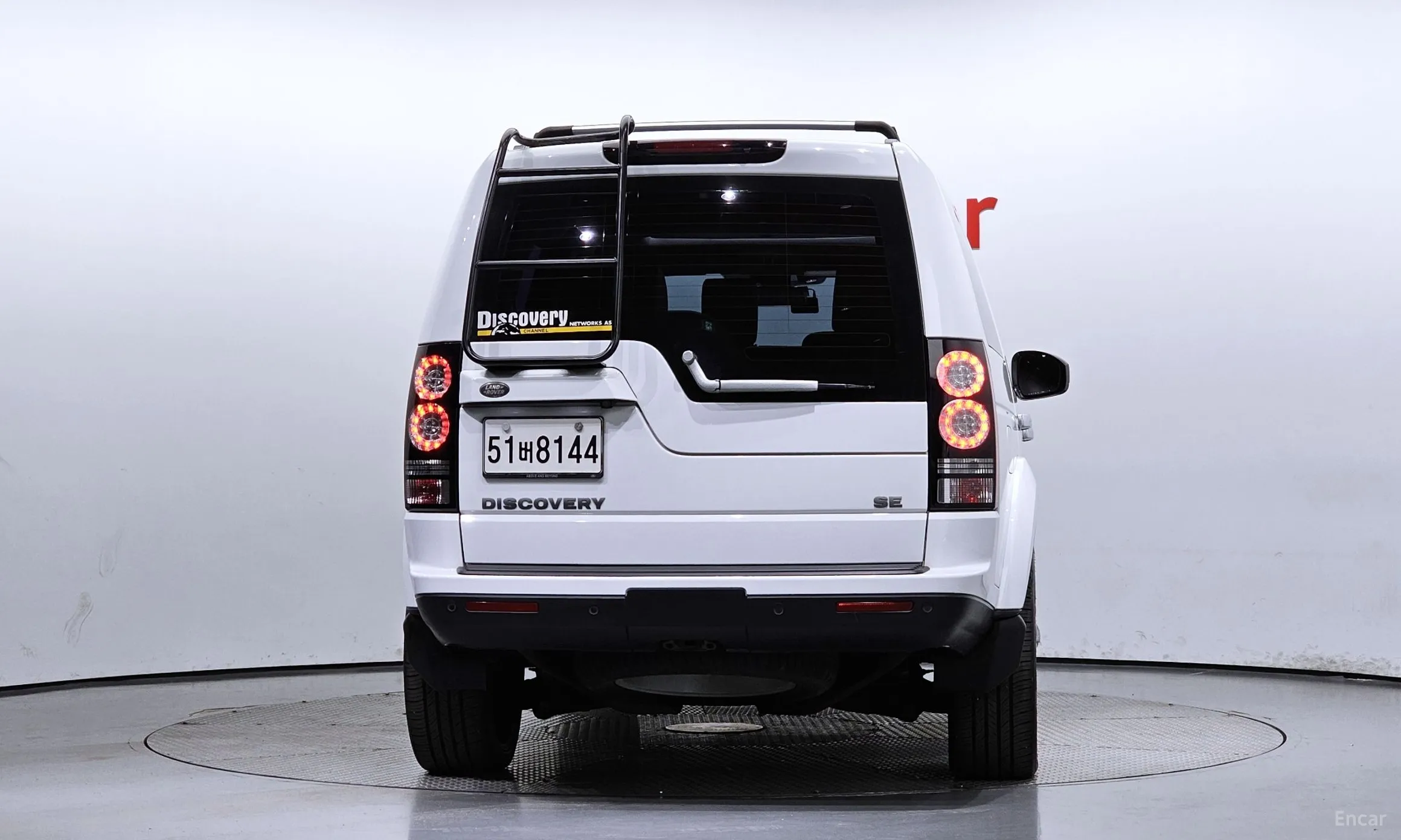 Land Rover Discovery 4 превью 3