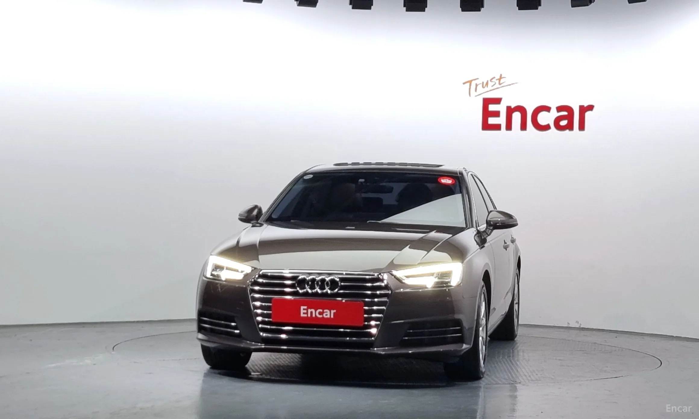 Audi A4 (B9)