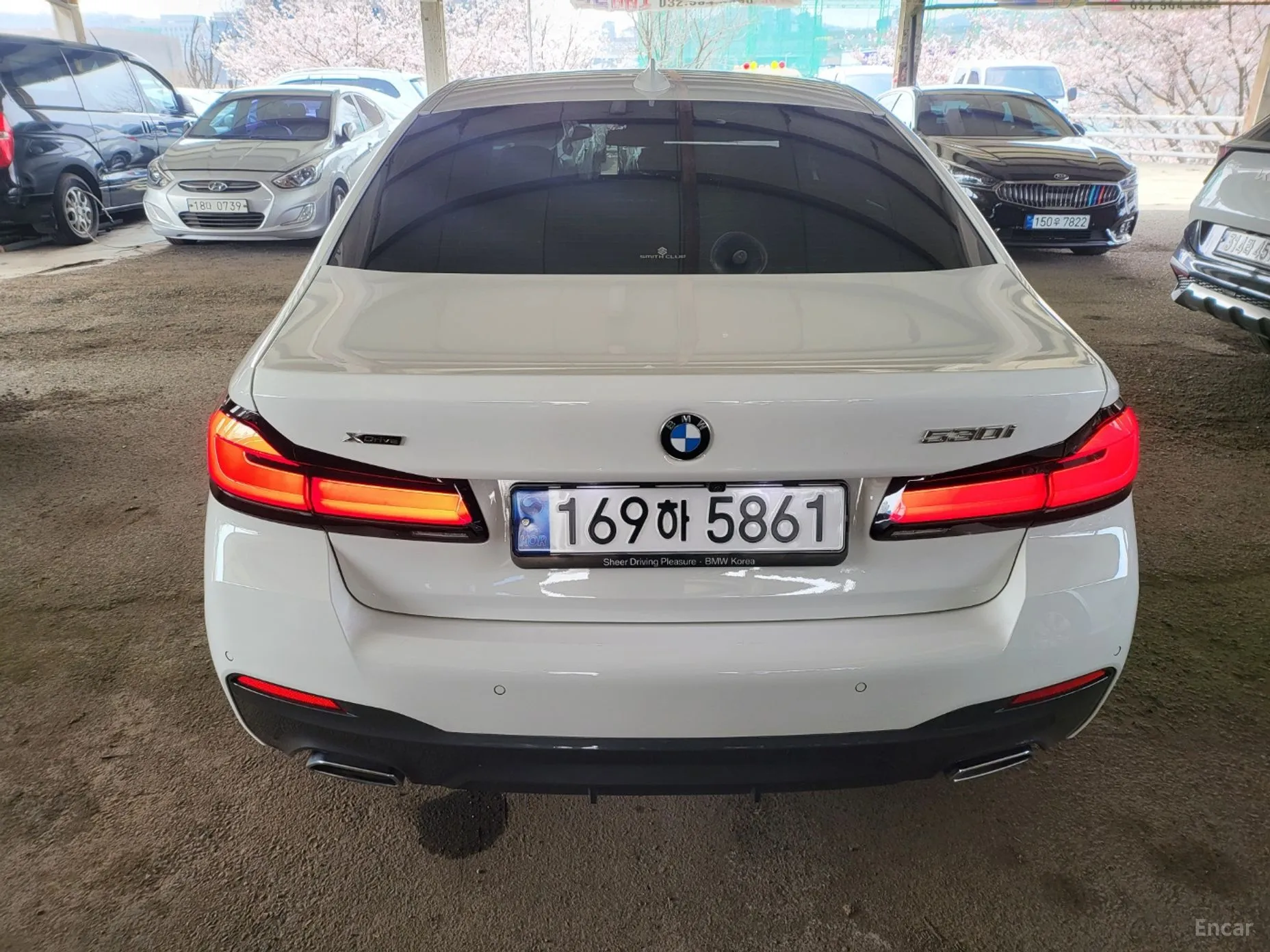 BMW 5 Series (G30) превью 3