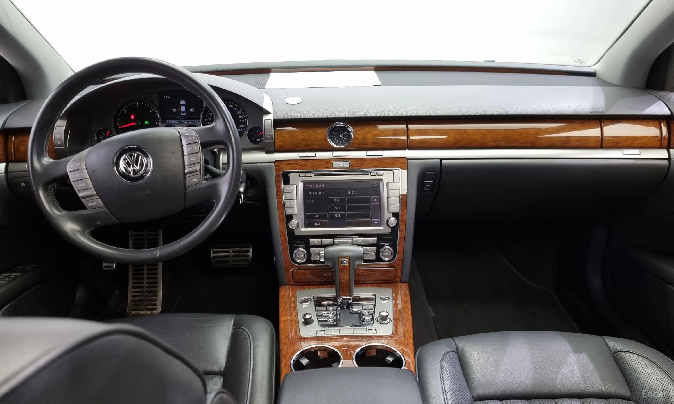 Volkswagen Phyton превью 4