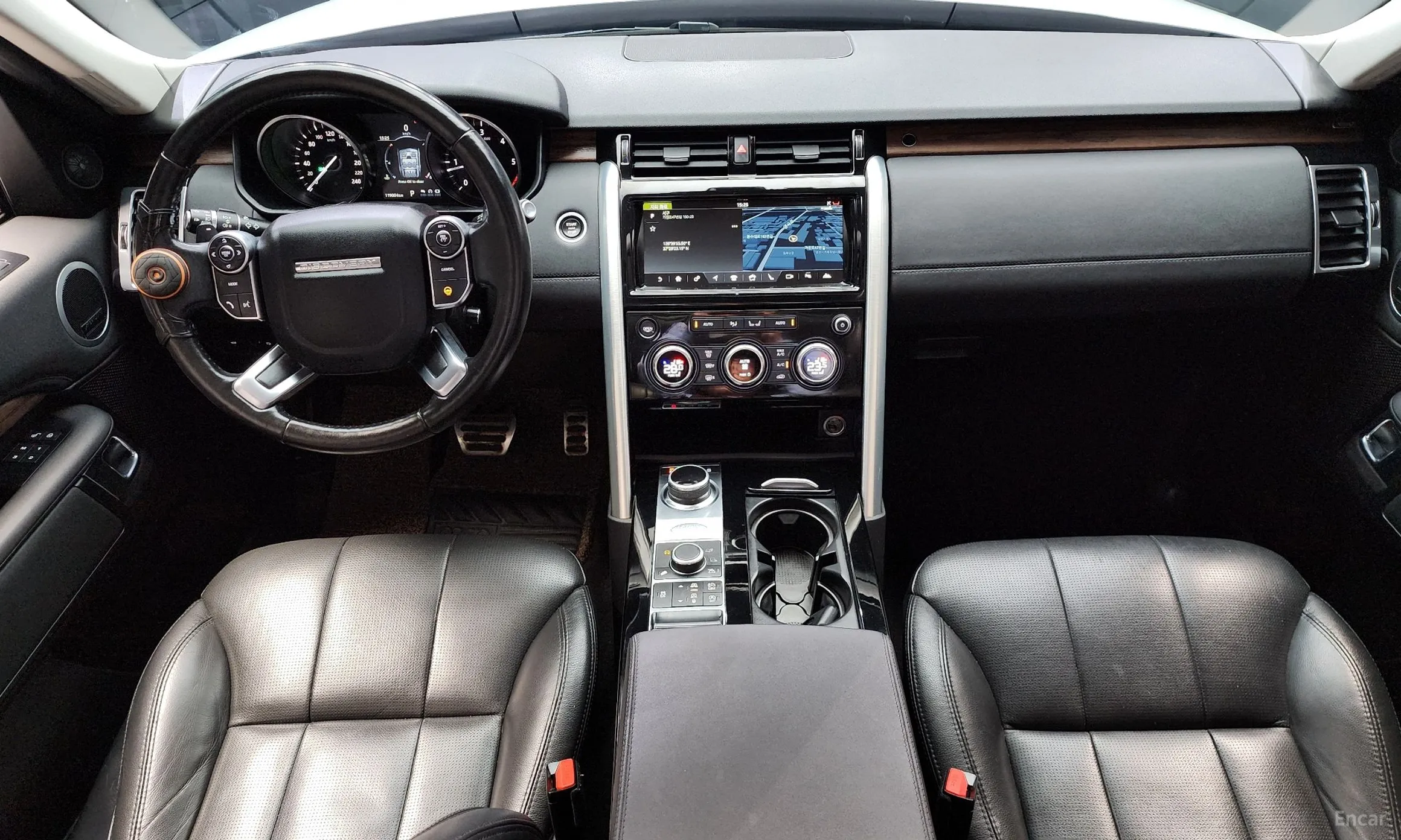 Land Rover Discovery 5 превью 4