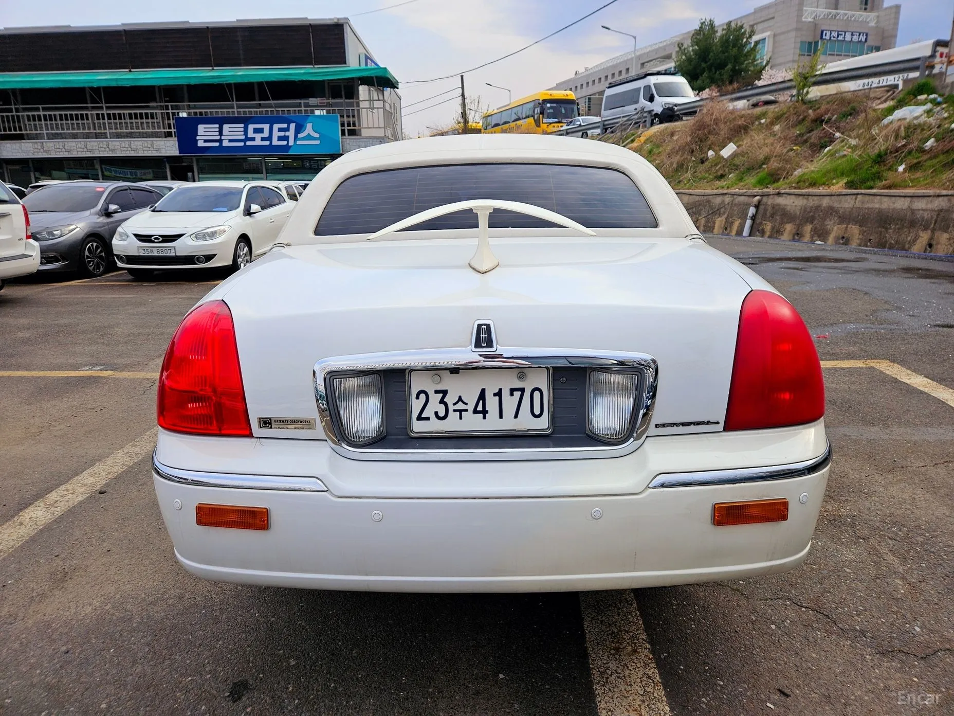 Lincoln Towncar превью 4