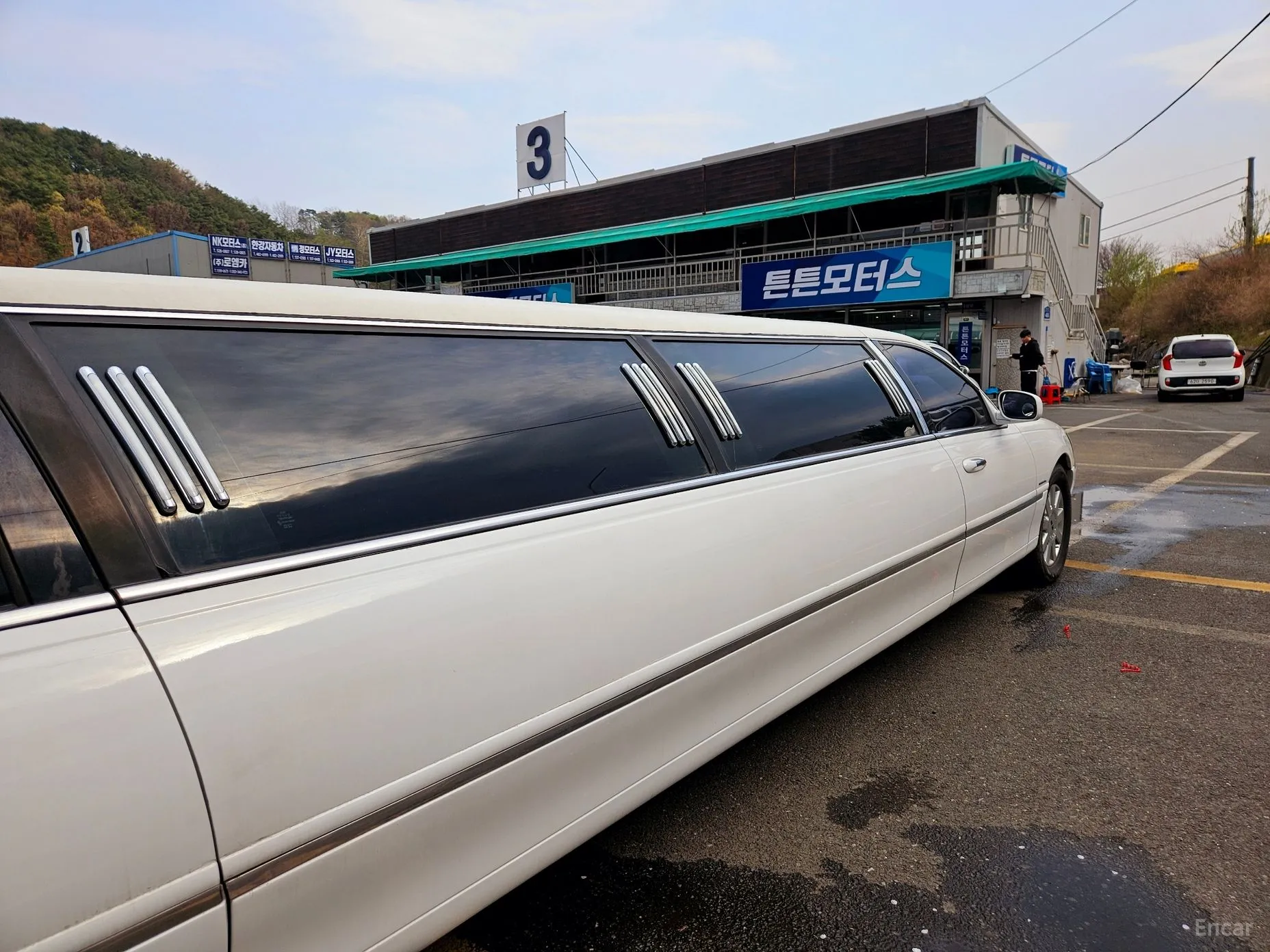 Lincoln Towncar превью 6