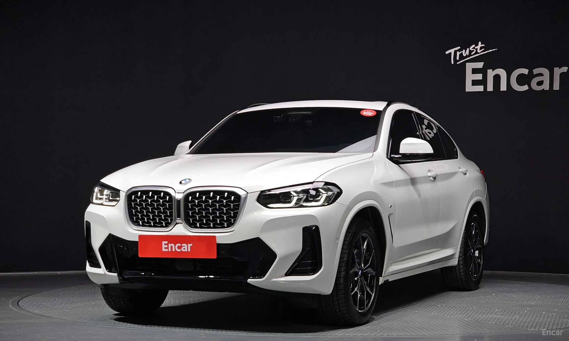 X4 (G02)