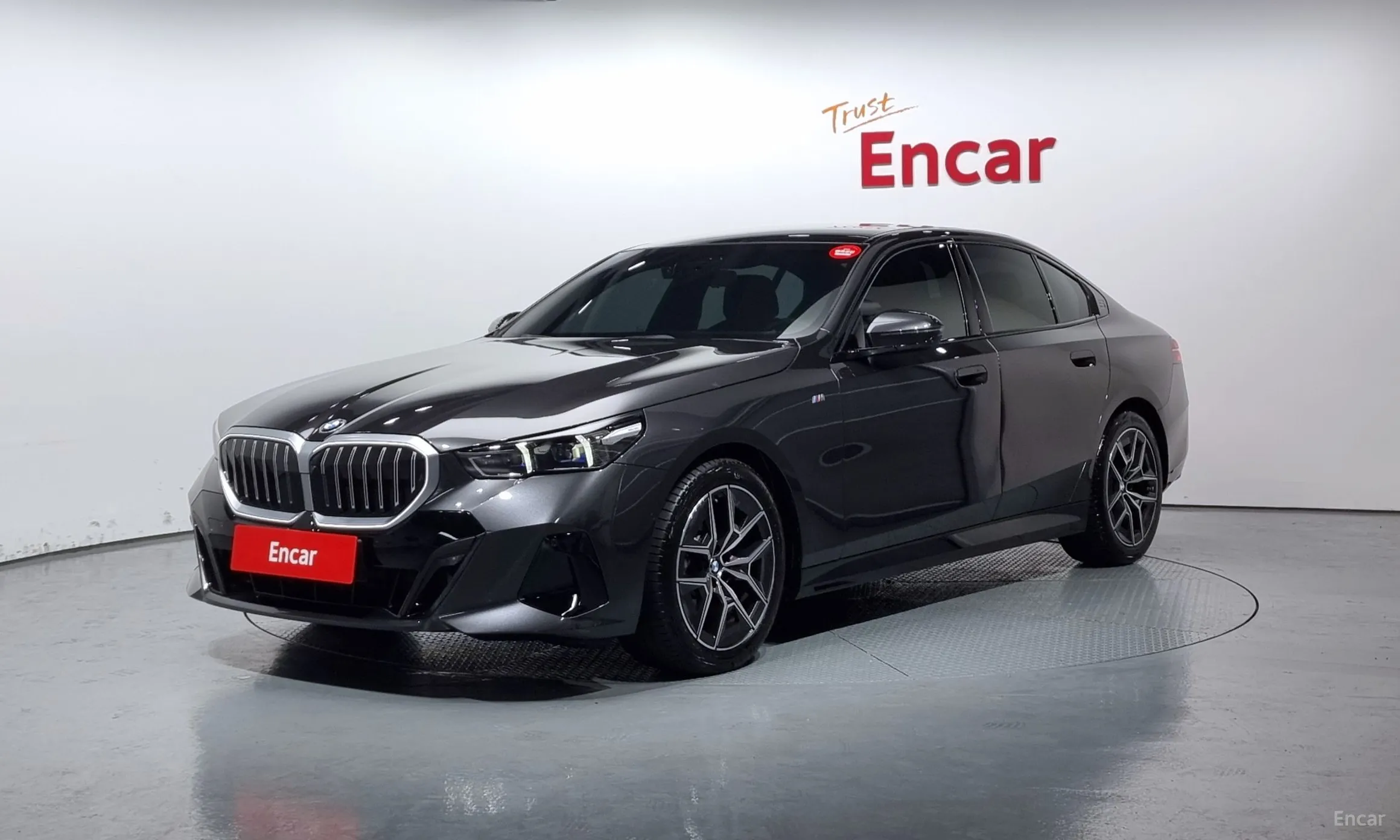 BMW 5 Series (G60)