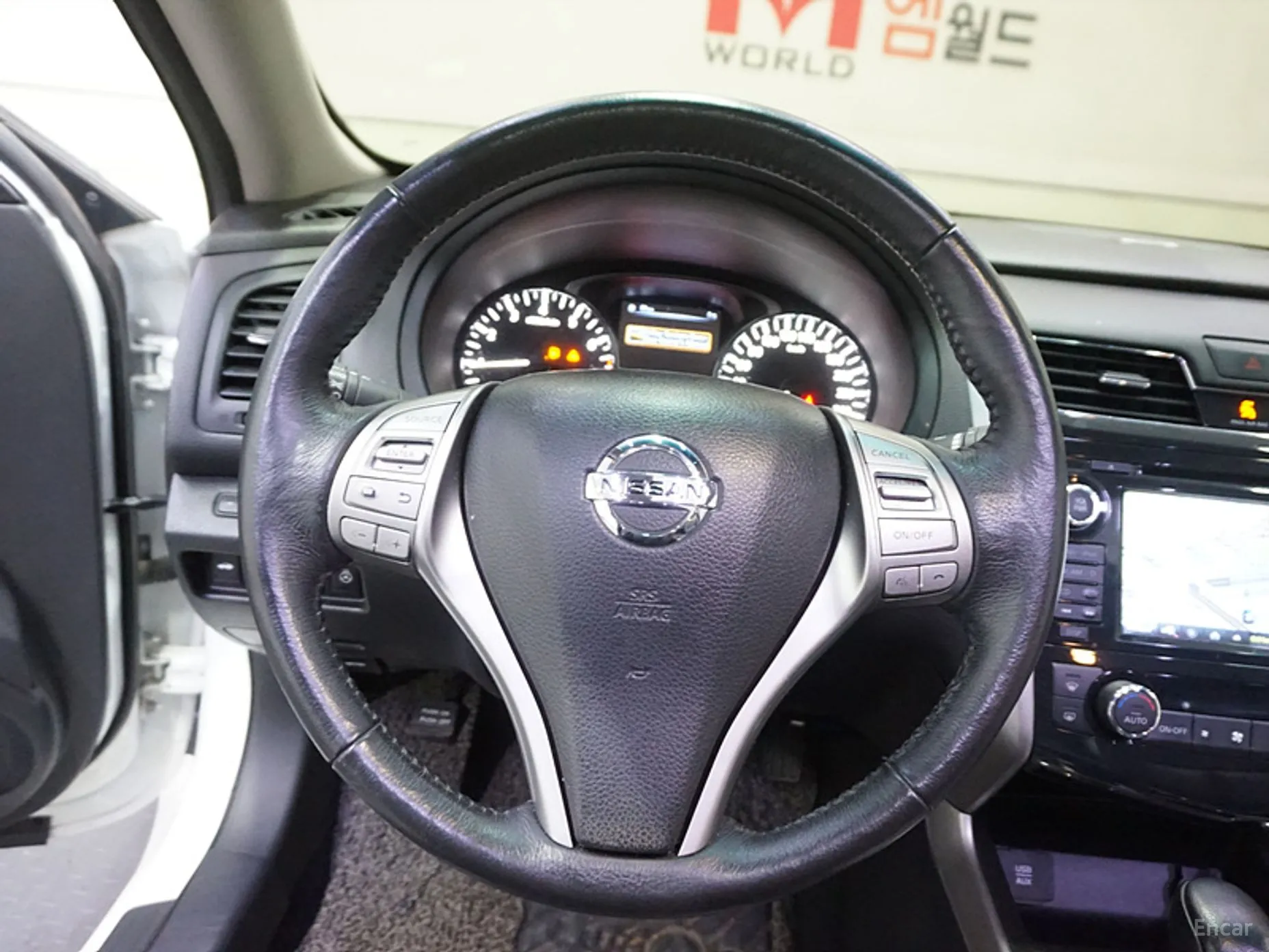 Nissan Altima превью 12