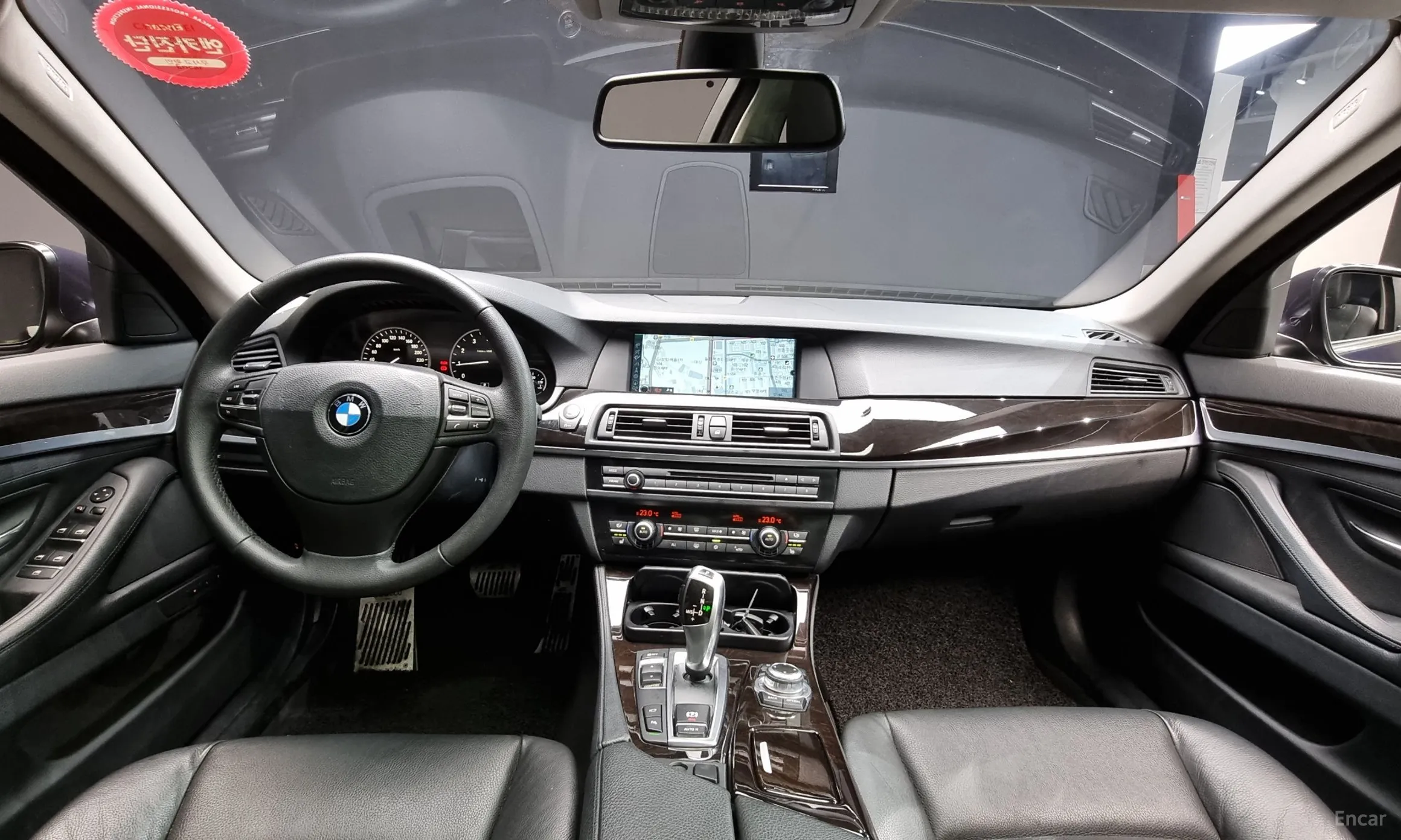 BMW 5 Series (F10) превью 4