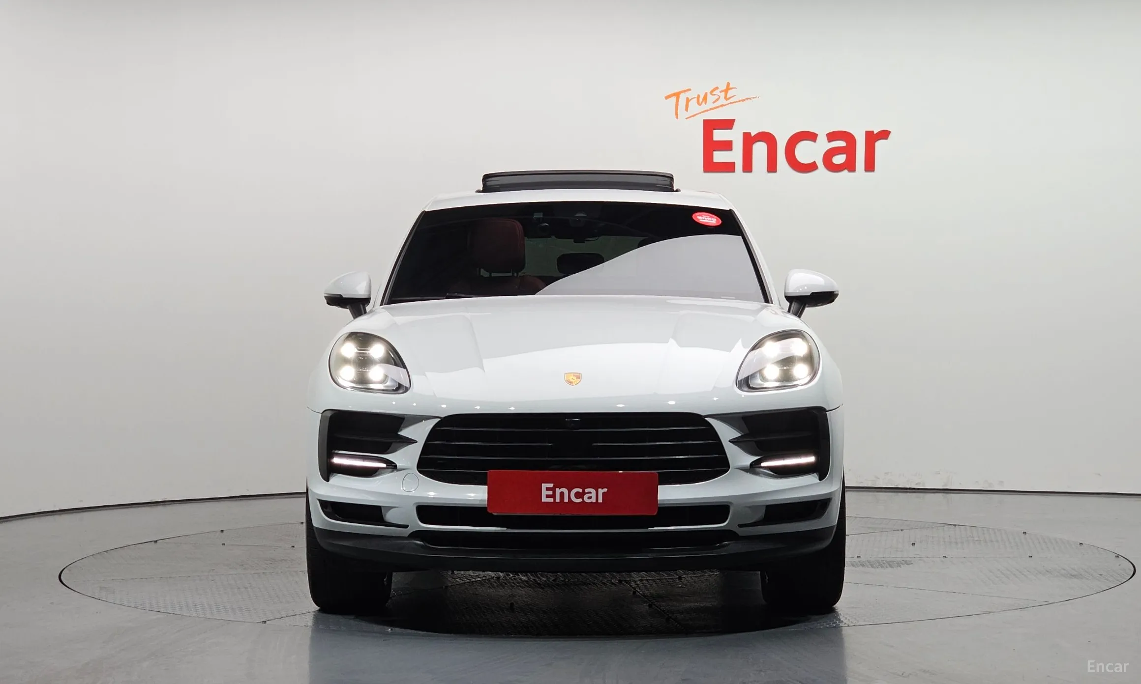 Porsche Macan превью 2