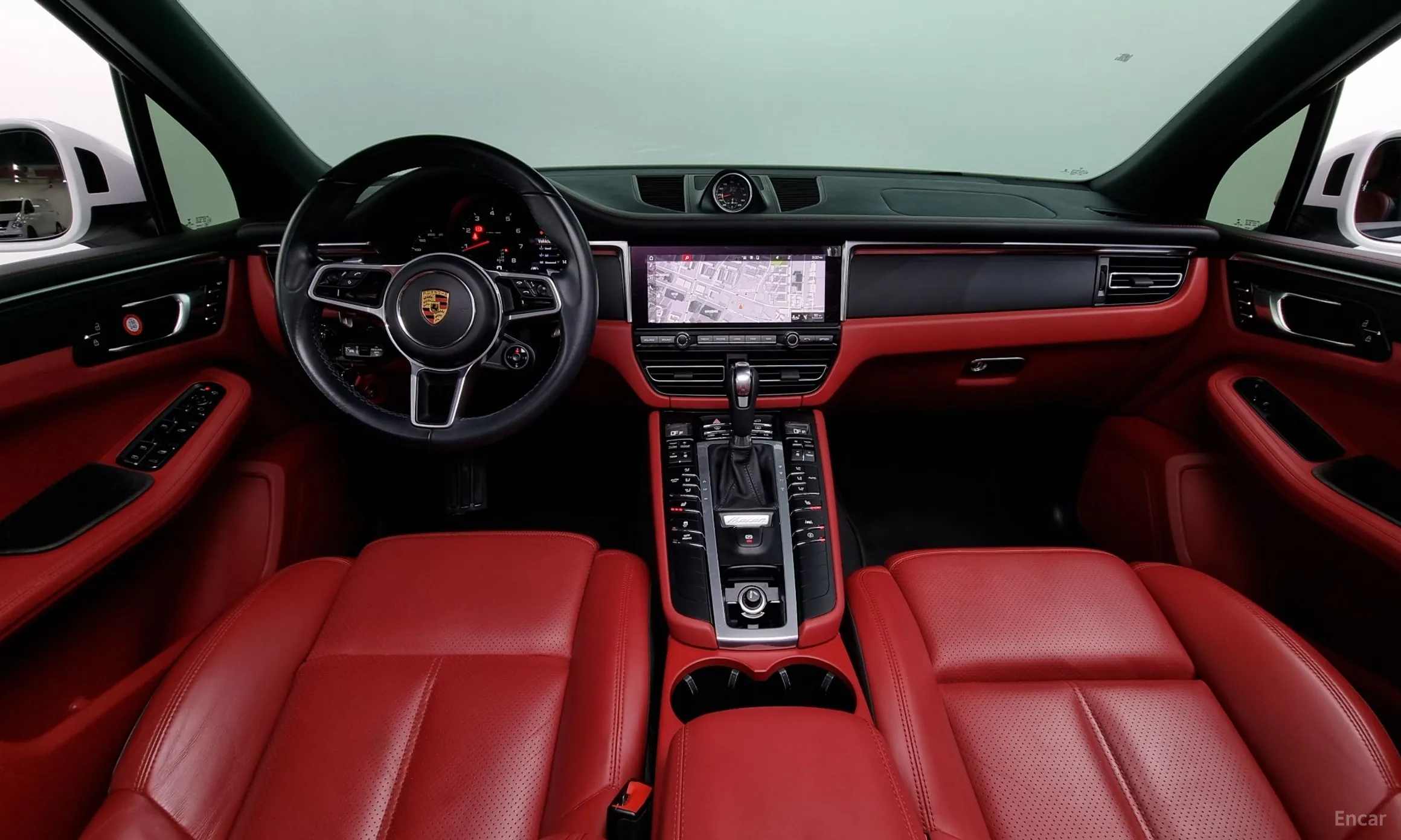 Porsche Macan превью 4