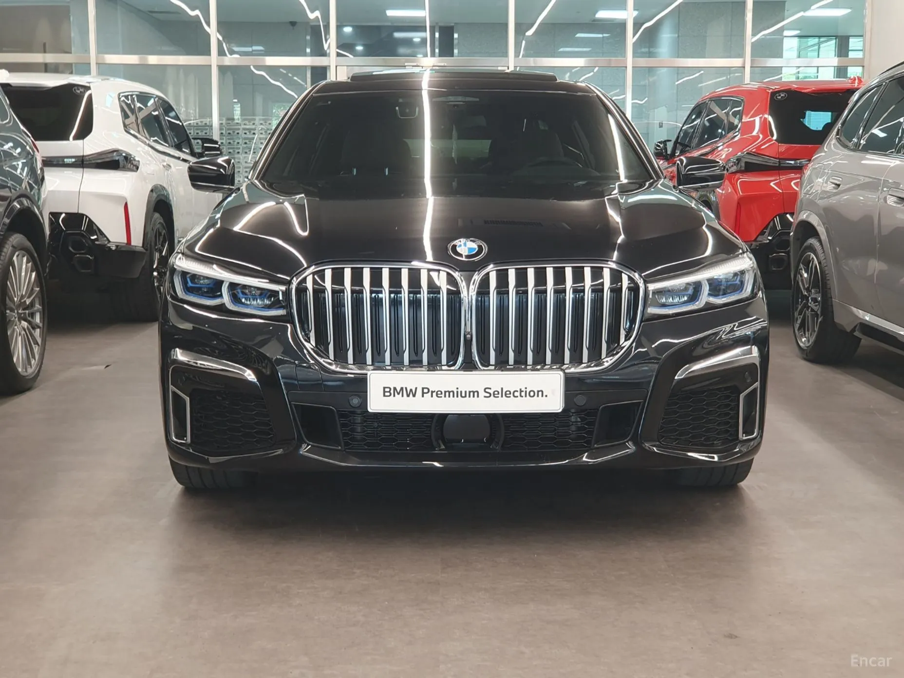 BMW 7 Series (G11) превью 2