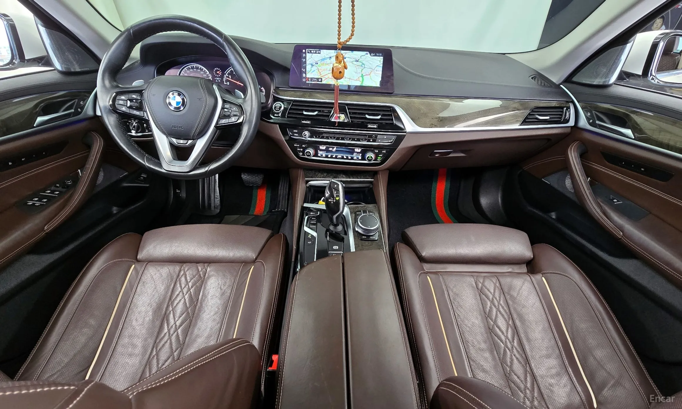 BMW 5 Series (G30) превью 4