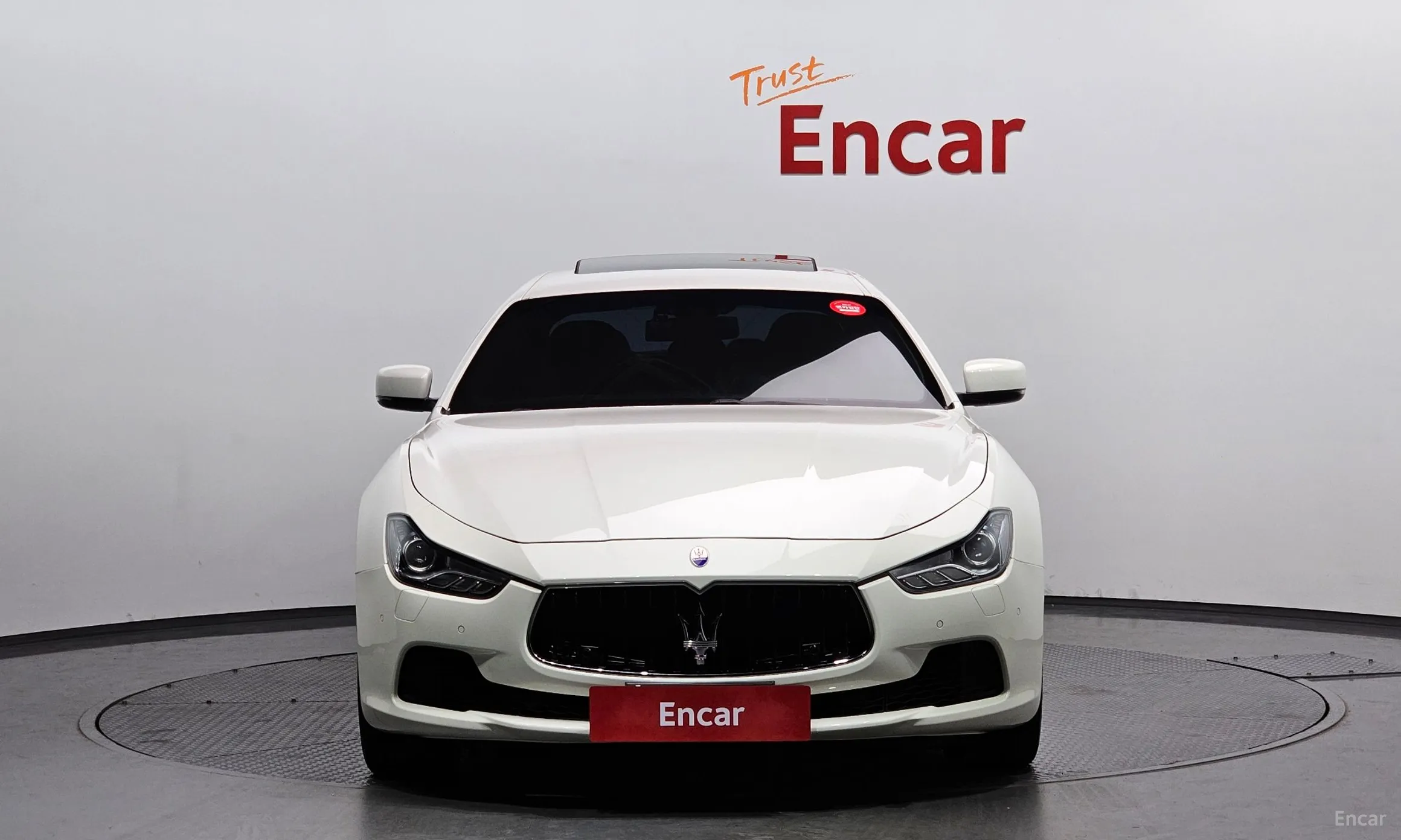 Maserati Ghibli превью 3