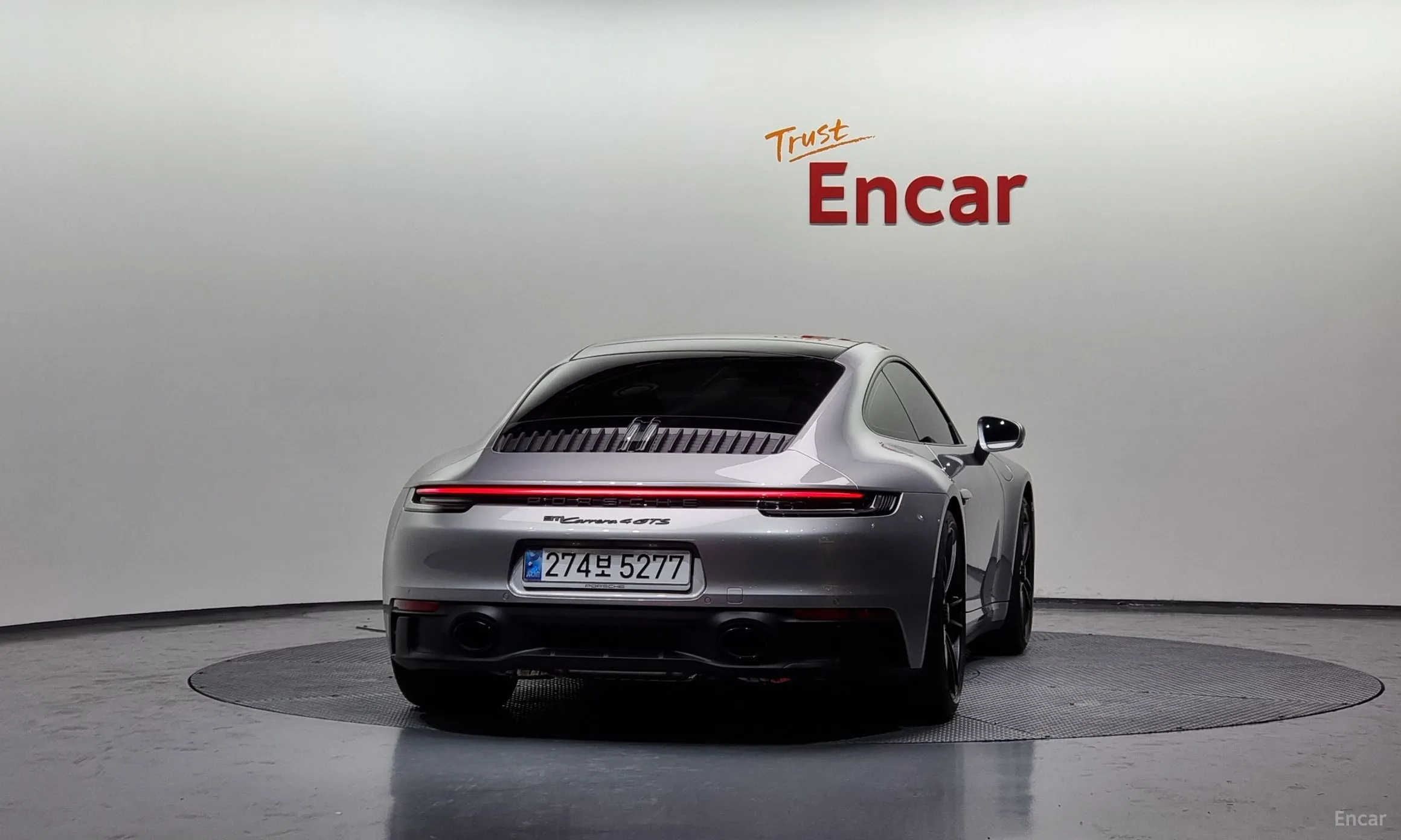 Porsche 911 (992) превью 3