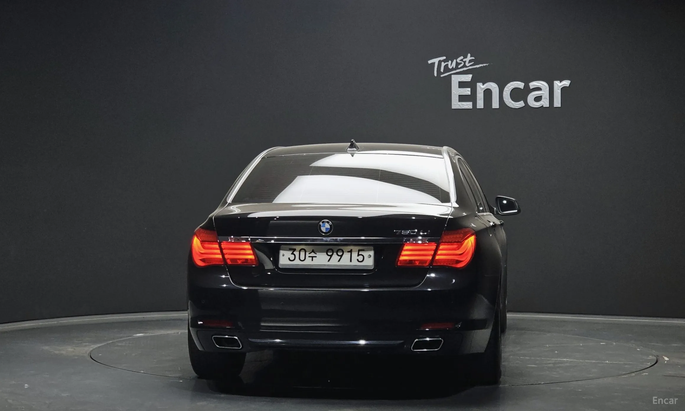 BMW 7 Series (F01) превью 3